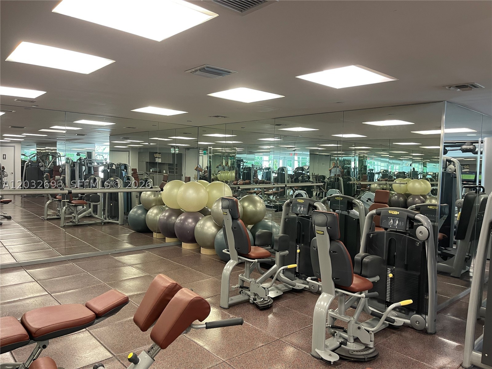 GRAND BAY TOWER CONDO - Residential