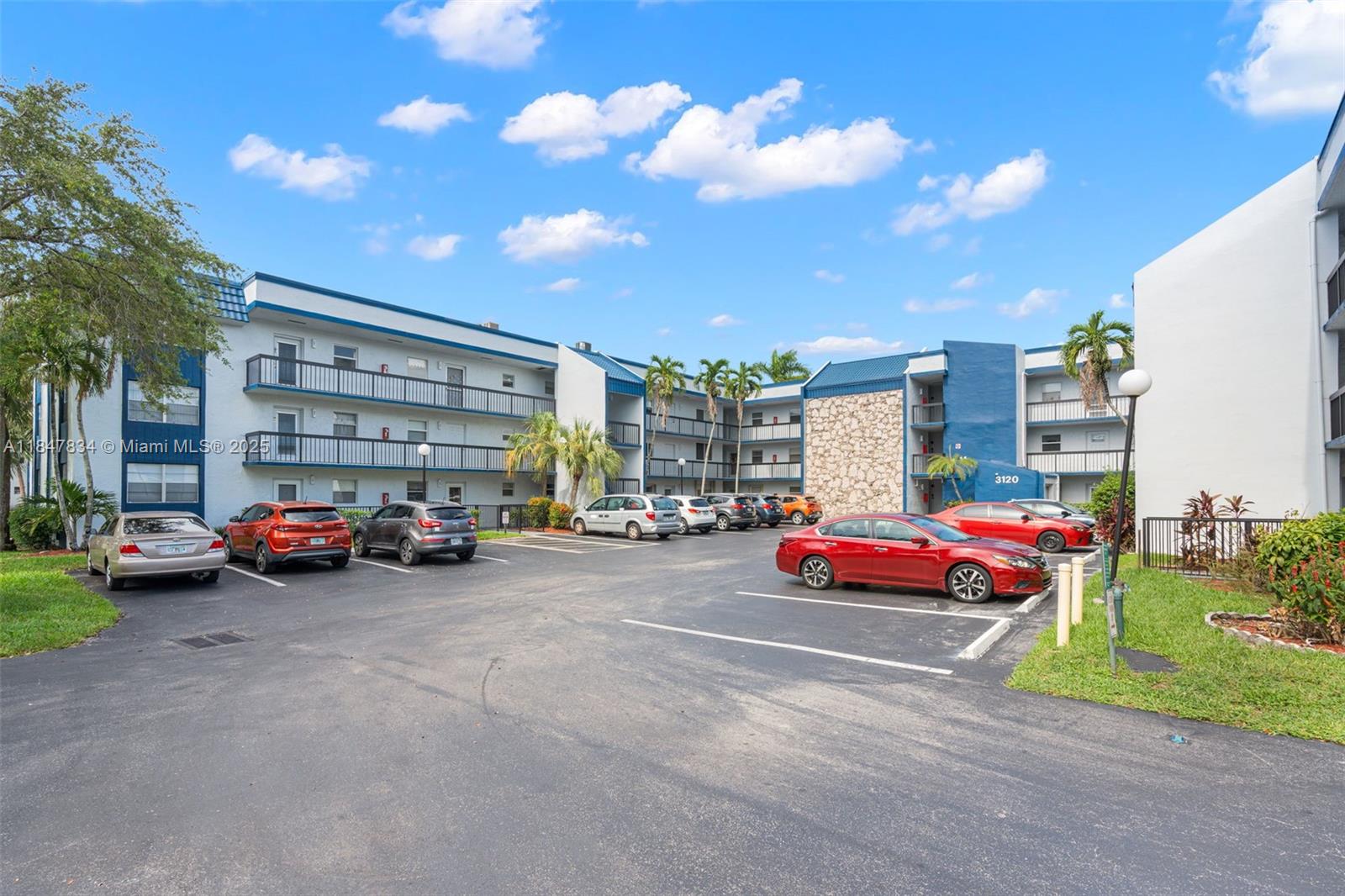 ENJOY THE RESORT STYLE AMENETIES THAT HOLIDAY SPRING HAS TO OFFER, FROM ITS FANTASTIC RESORT STYLE POOL, EXERCISE ROOM, SAUNA, THEATER, TENNIS & PICKLEBALL.
THIS 2/2 CORNER UNIT HAS IMPACT WINDOWS, TILE & LAMINATE WOOD FLOORING. THE KITCHEN IS LIGHT & BRIGHT WITH LIGHT WOOD CABINETRY WITH A BUILT IN WINE RACK. ENCLOSED FLORIDA ROOM ADDS MORE LIVING SPACE TO THE UNIT. EQUIPPED WITH A 2018 A/C & 2019 WATER HEATER.
HOLIDAY SPRINGS IS AN HOPA (55+) COMMUNITY.