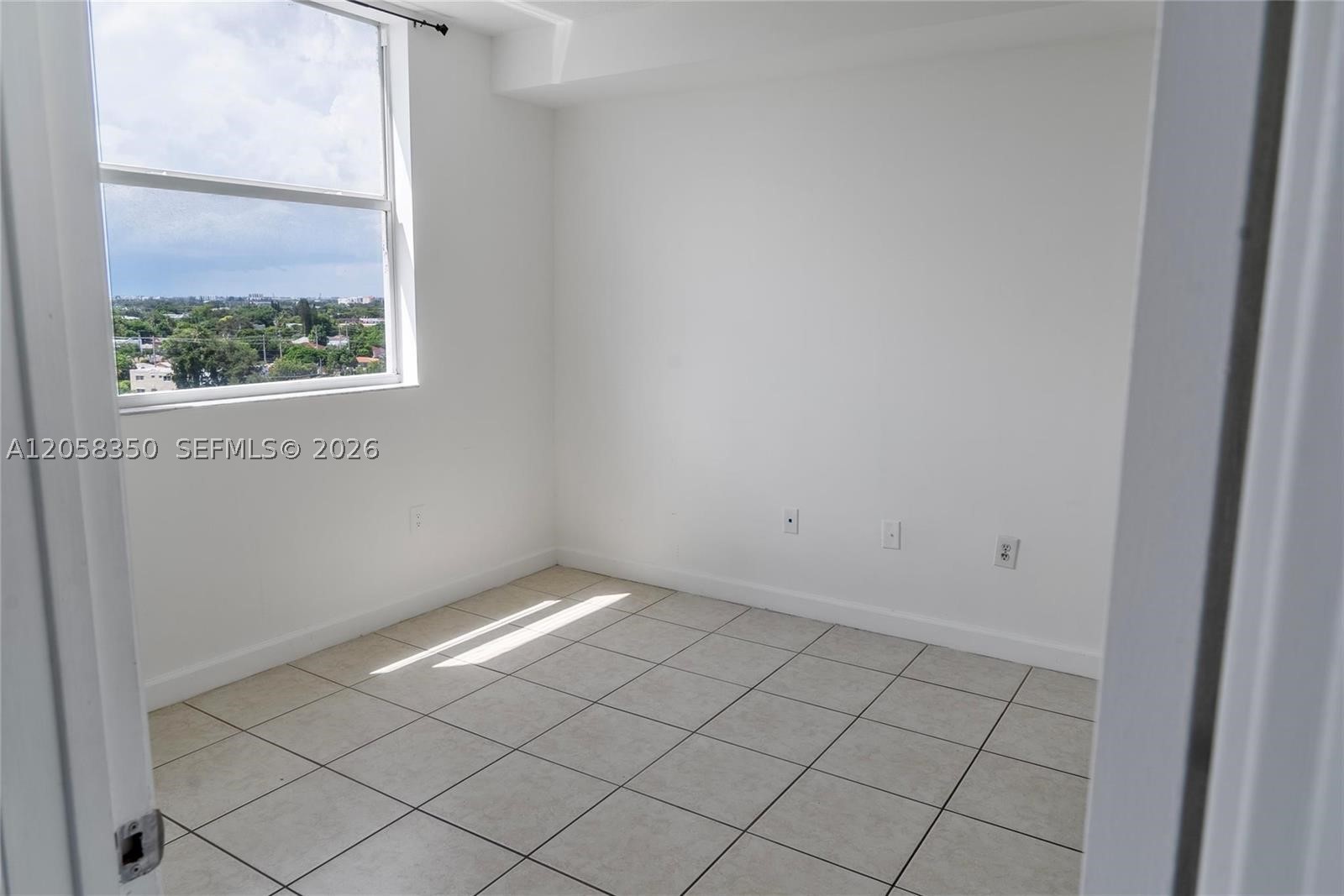ALTOS DE MIAMI CONDO - Residential