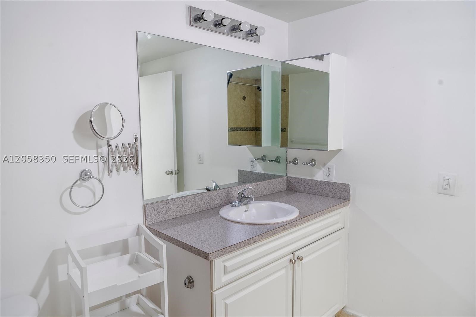 ALTOS DE MIAMI CONDO - Residential