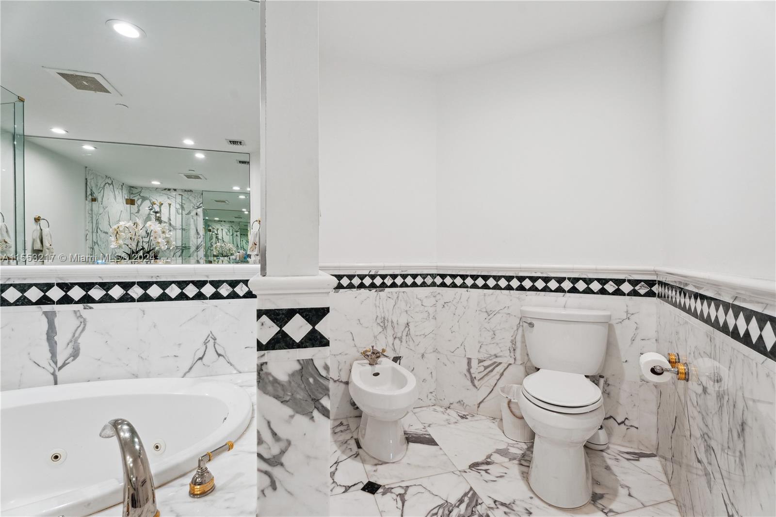 BELLINI CONDO - Residential Lease
