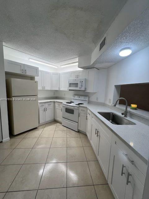 LAKESHORE CONDO 3 - Residential Lease