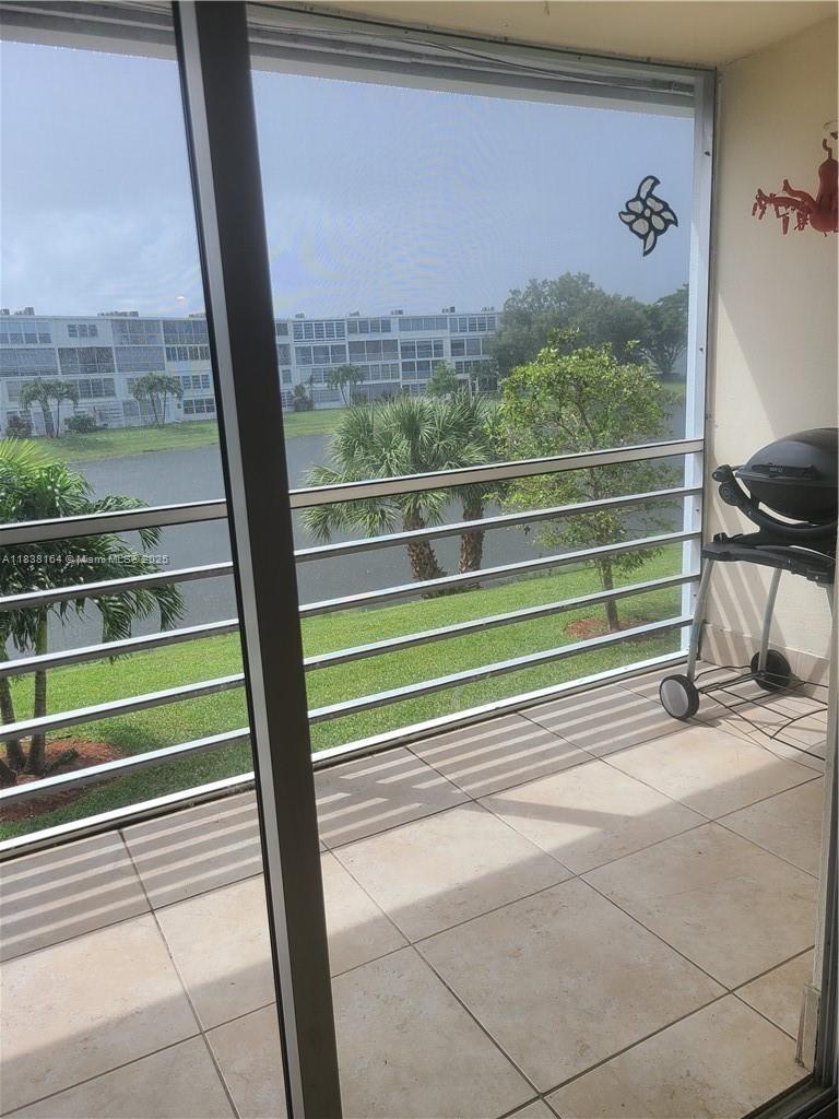 OAKRIDGE G CONDO - Residential