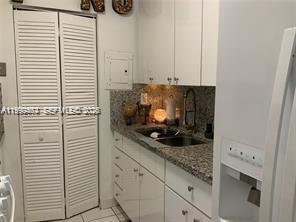 WESTLAND PLAZA GARDENS CO - Residential