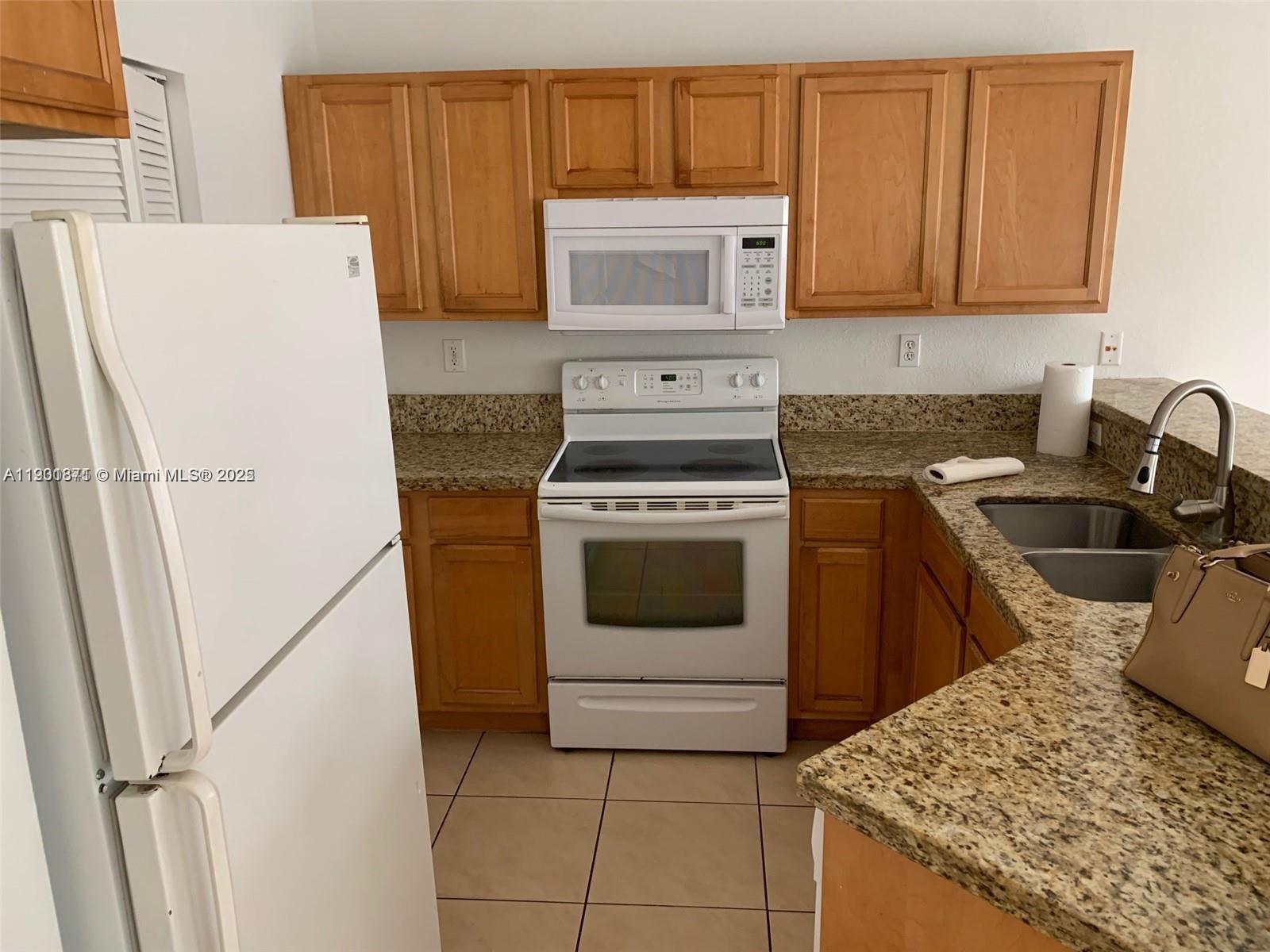 CORAL SPRINGS VILLAGE GRE - Residential Income