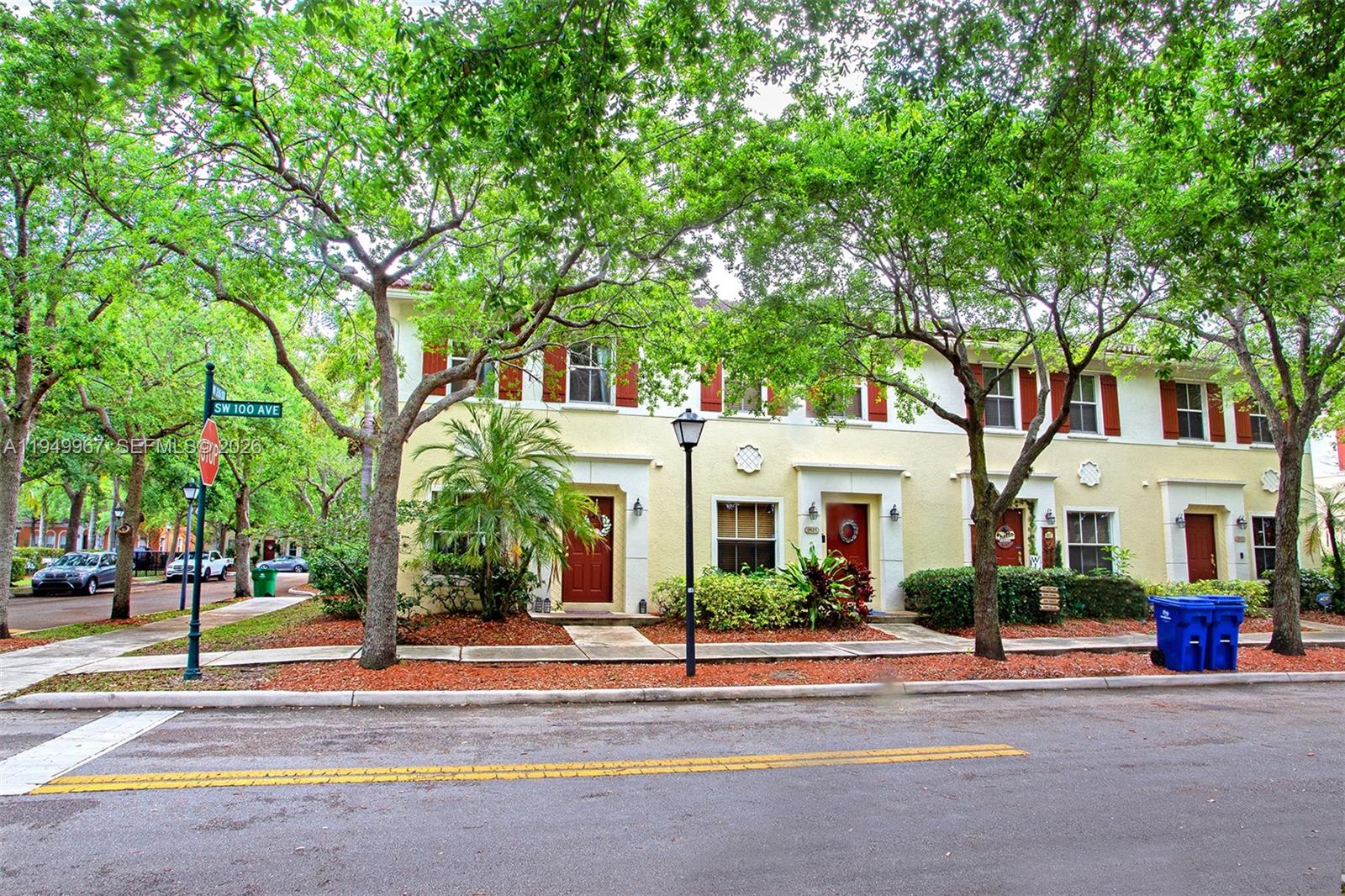 Great investment opportunity in Miramar! This townhouse offers strong rental potential in a high-demand area close to major highways, shopping, and schools. To maximize your return, the seller is offering 6 months of HOA dues paid at closing, reducing initial expenses. Ideal for investors or first-time buyers looking for value and long-term growth.