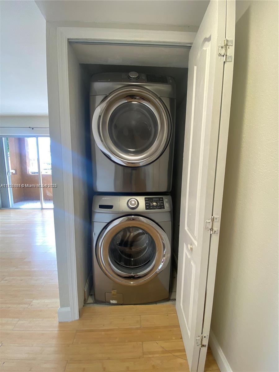 LAKE FOREST PARK CONDO VI - Residential Lease