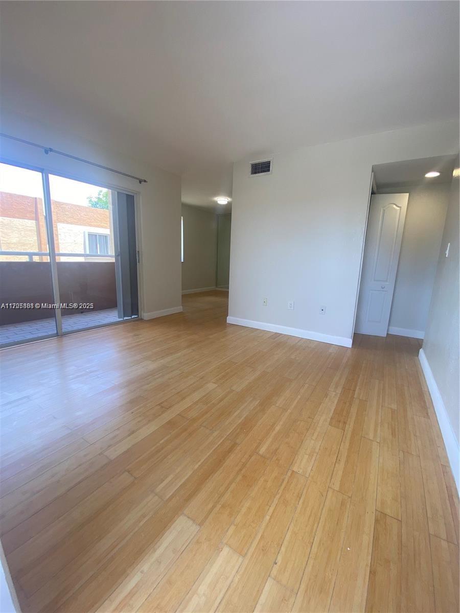 LAKE FOREST PARK CONDO VI - Residential Lease