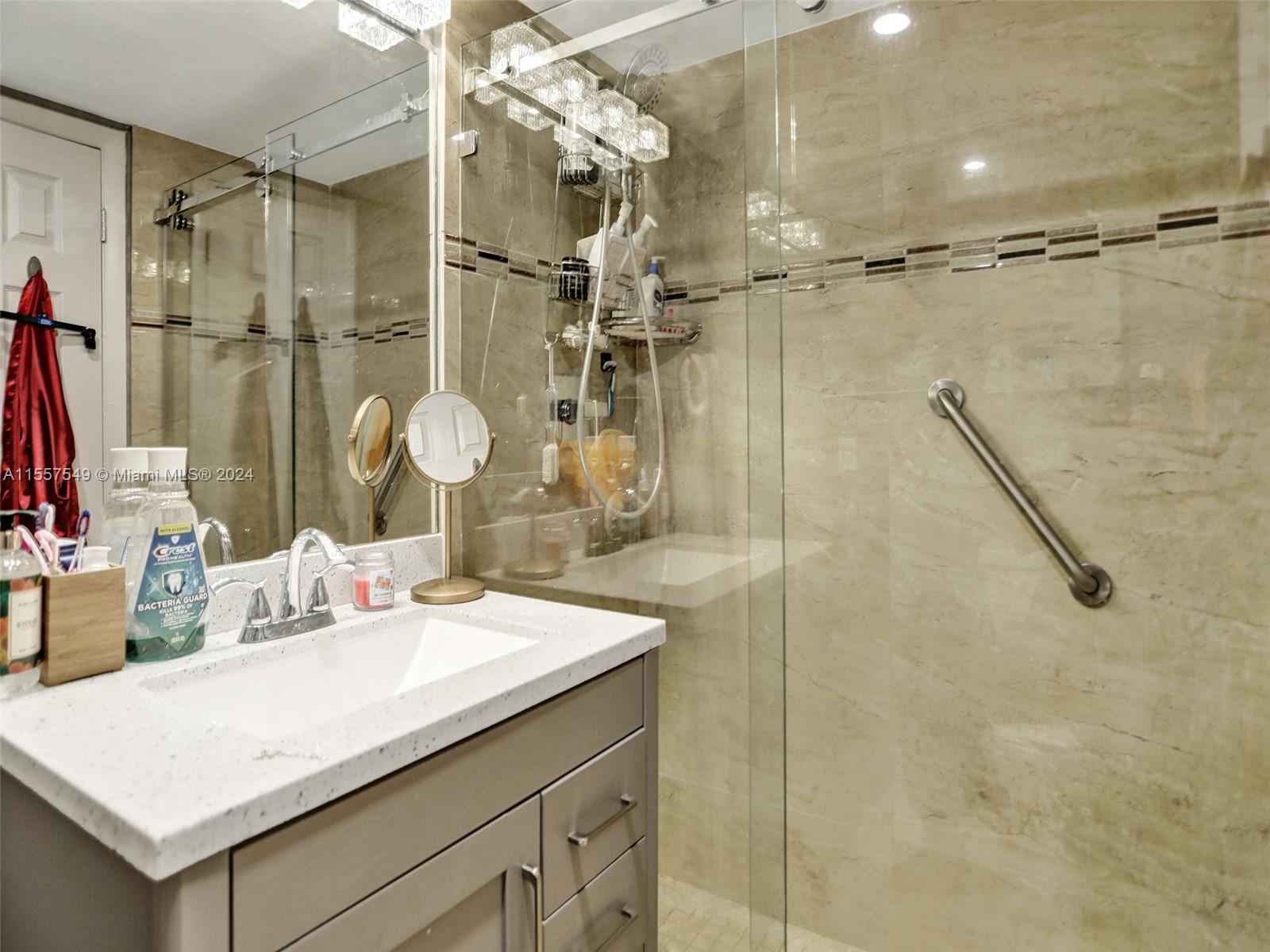 ADMIRALS PORT CONDO WEST - Residential
