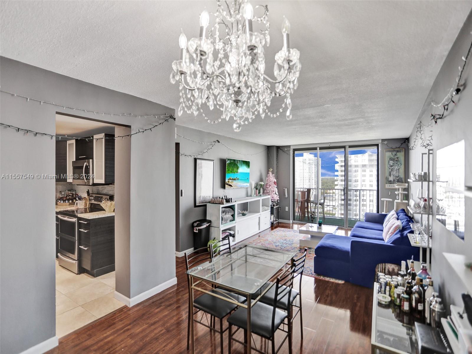 ADMIRALS PORT CONDO WEST - Residential