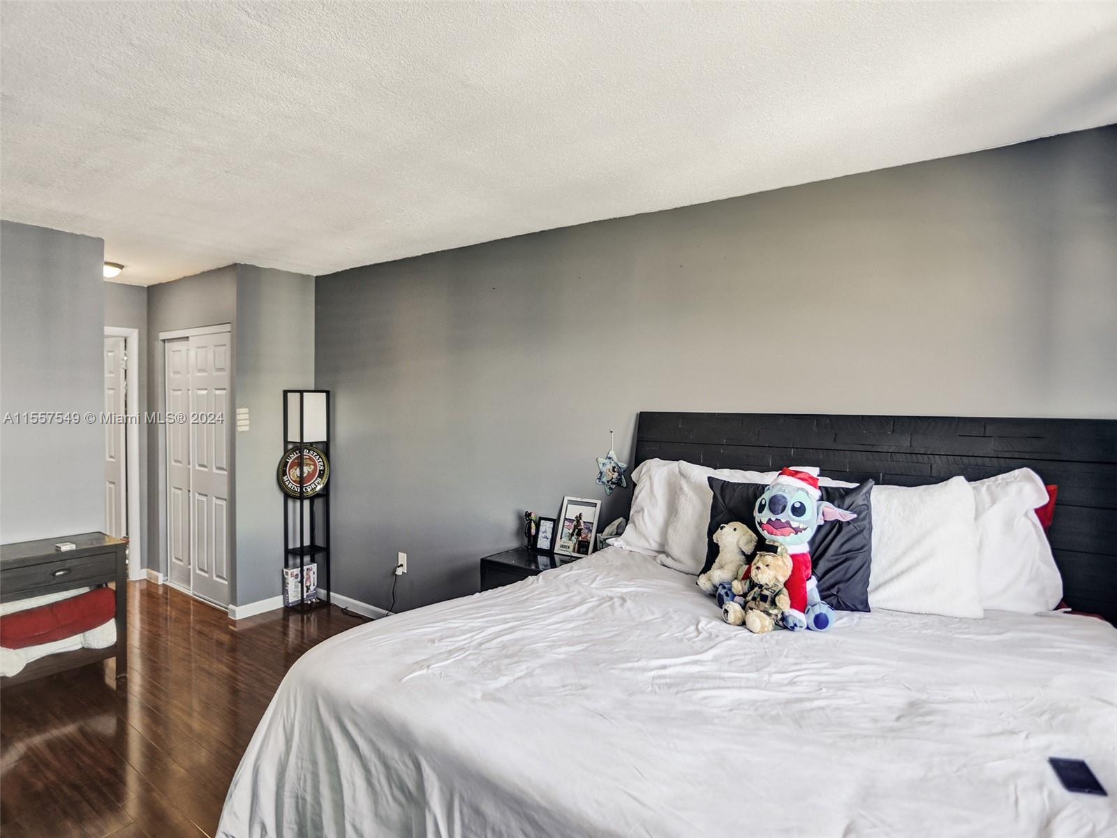 ADMIRALS PORT CONDO WEST - Residential