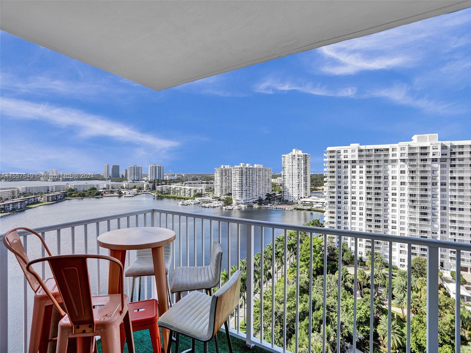 ADMIRALS PORT CONDO WEST - Residential