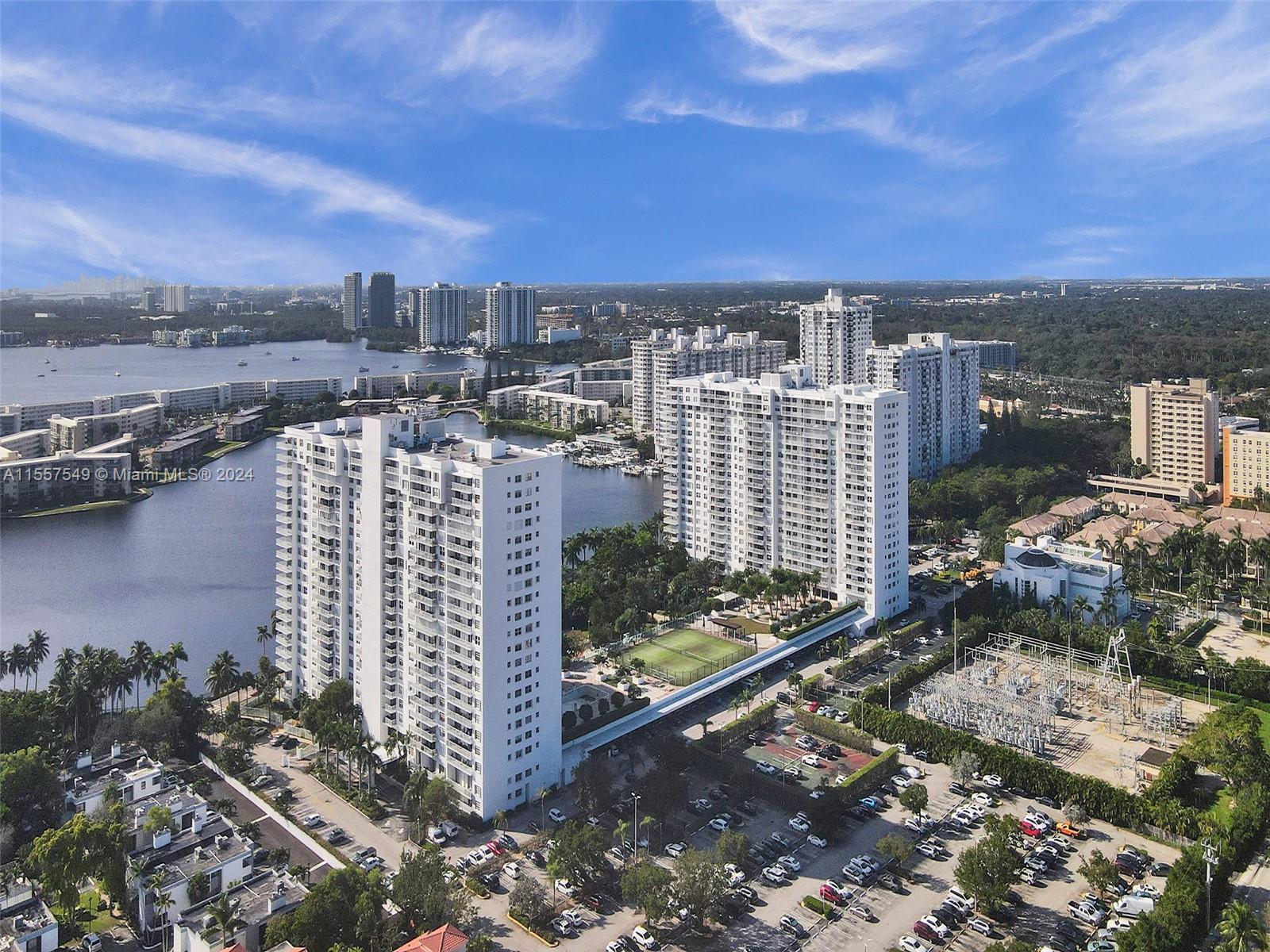 ADMIRALS PORT CONDO WEST - Residential