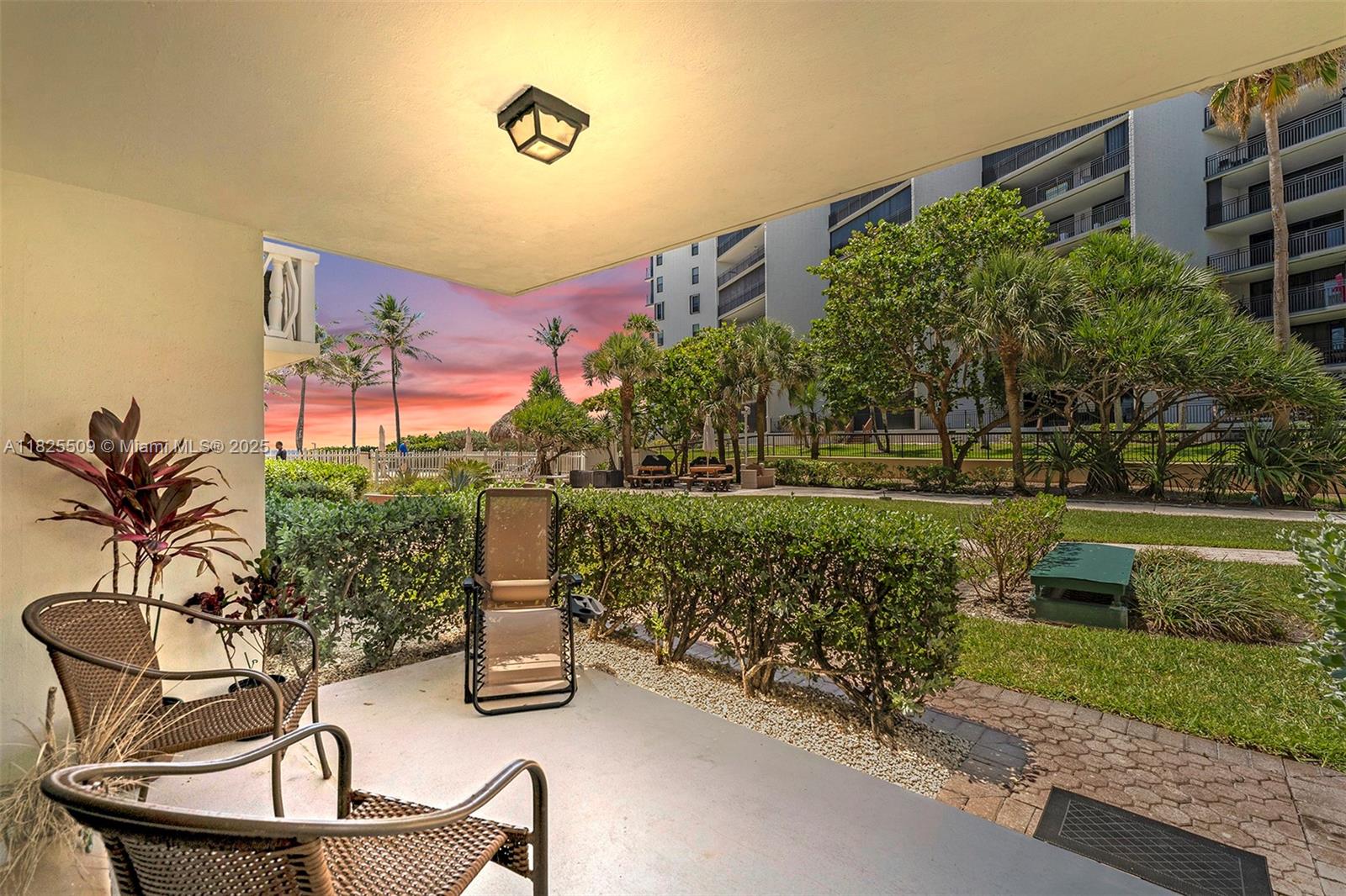 HILLSBORO WINDSOR CONDO - Residential