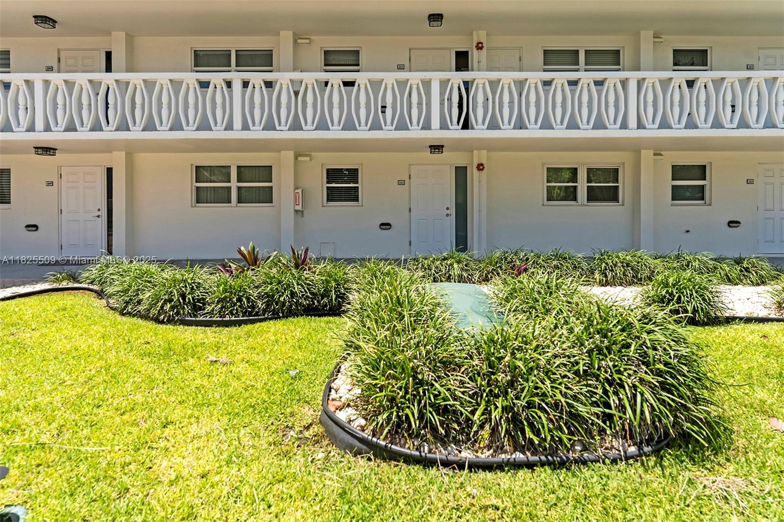 HILLSBORO WINDSOR CONDO - Residential