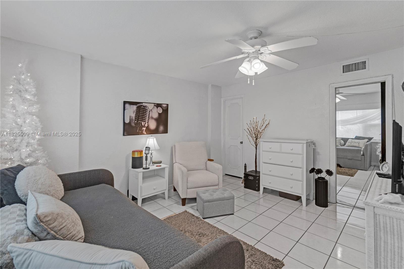 HILLSBORO WINDSOR CONDO - Residential