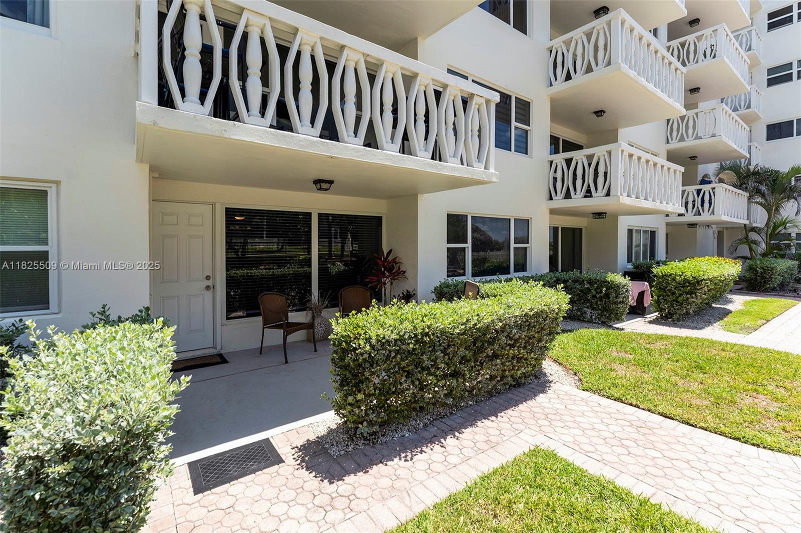 HILLSBORO WINDSOR CONDO - Residential