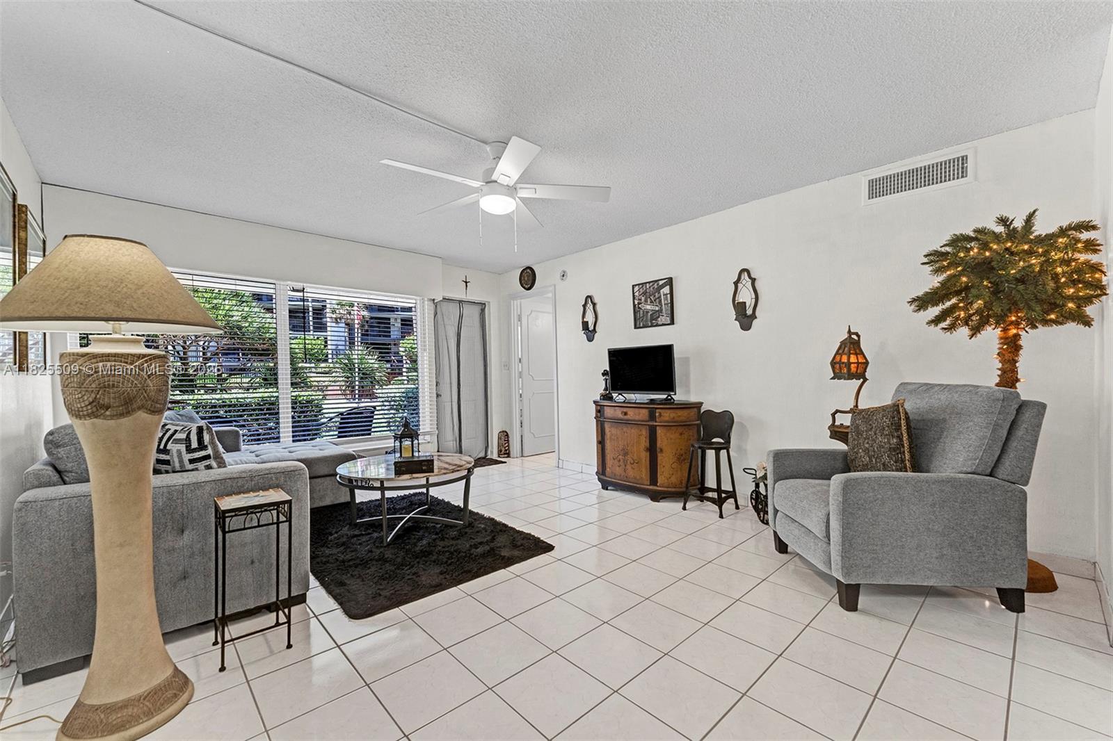 HILLSBORO WINDSOR CONDO - Residential