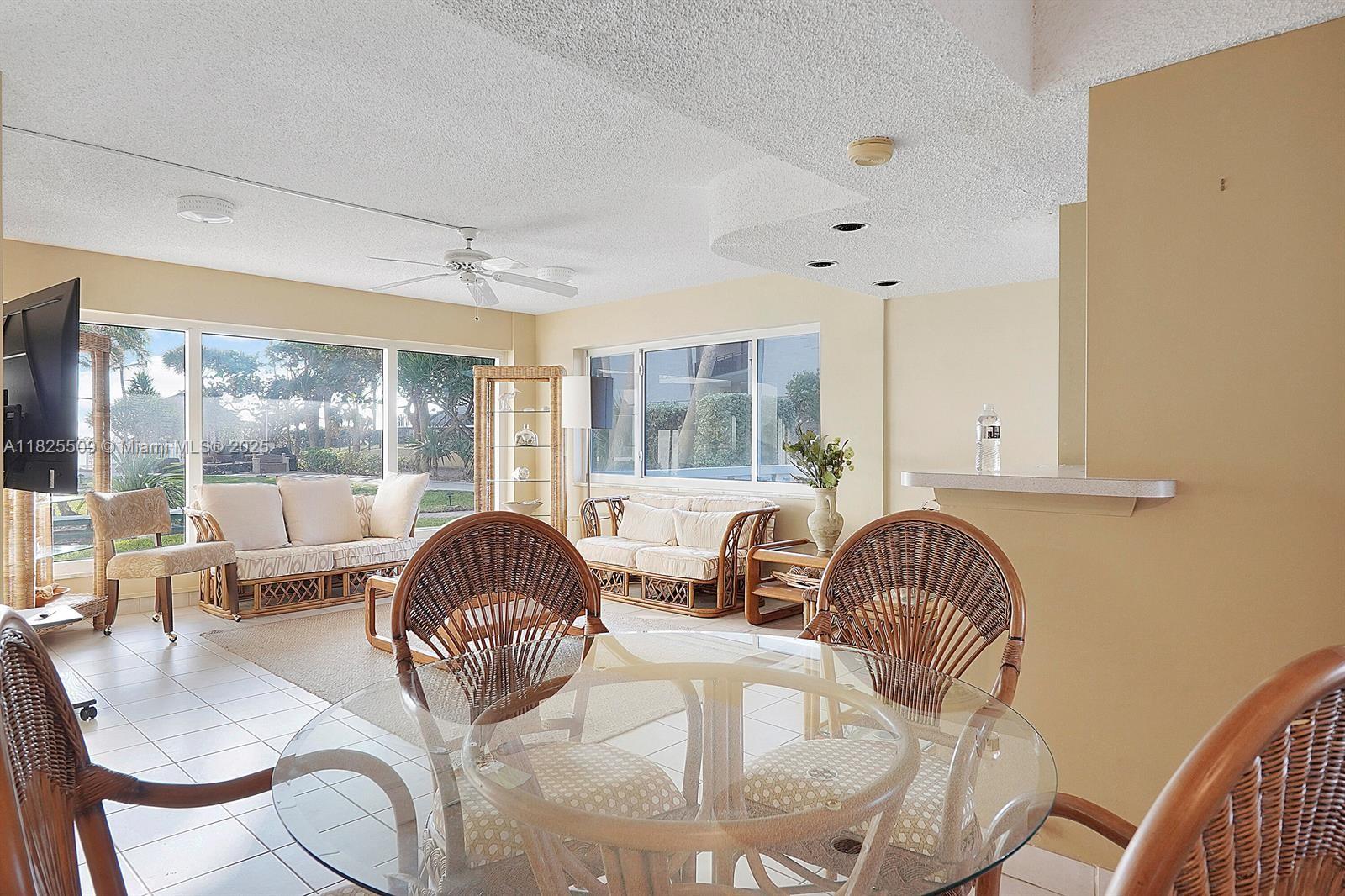 HILLSBORO WINDSOR CONDO - Residential