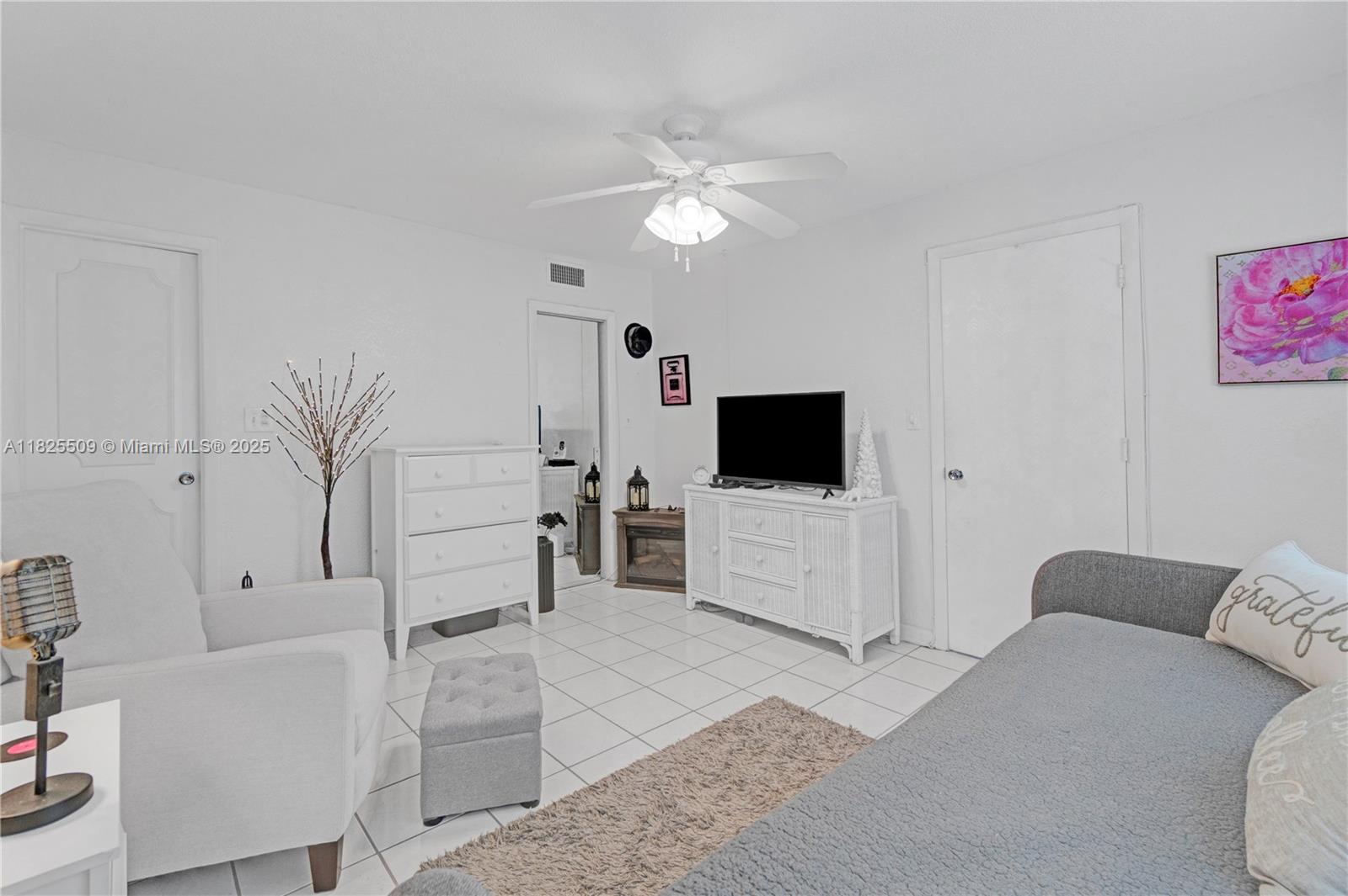 HILLSBORO WINDSOR CONDO - Residential