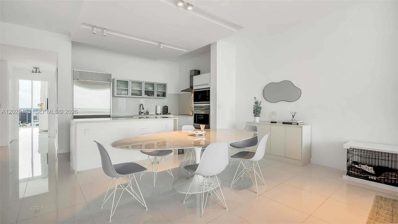 PARAMOUNT BAY CONDO - Residential Lease
