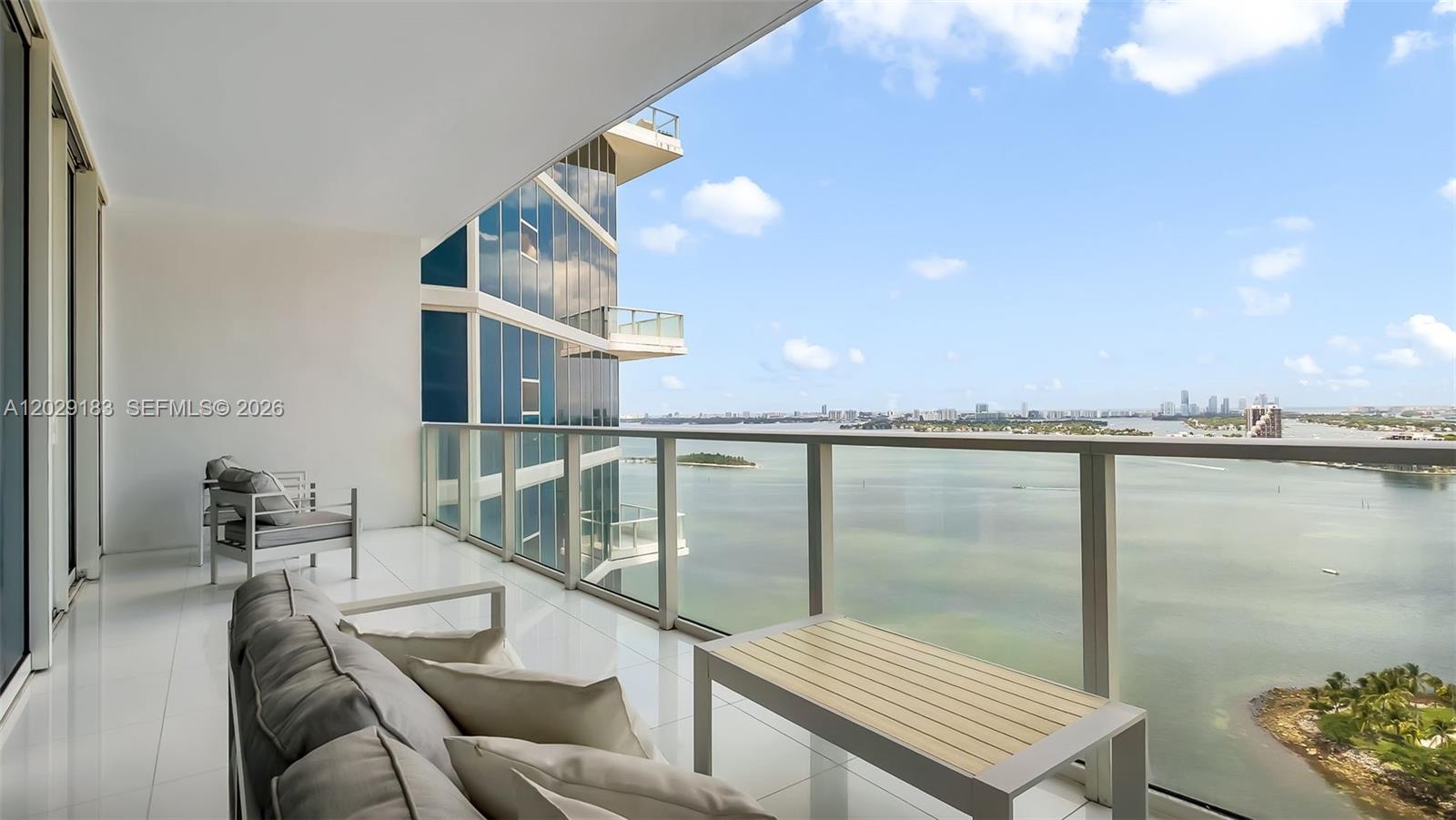 PARAMOUNT BAY CONDO - Residential Lease