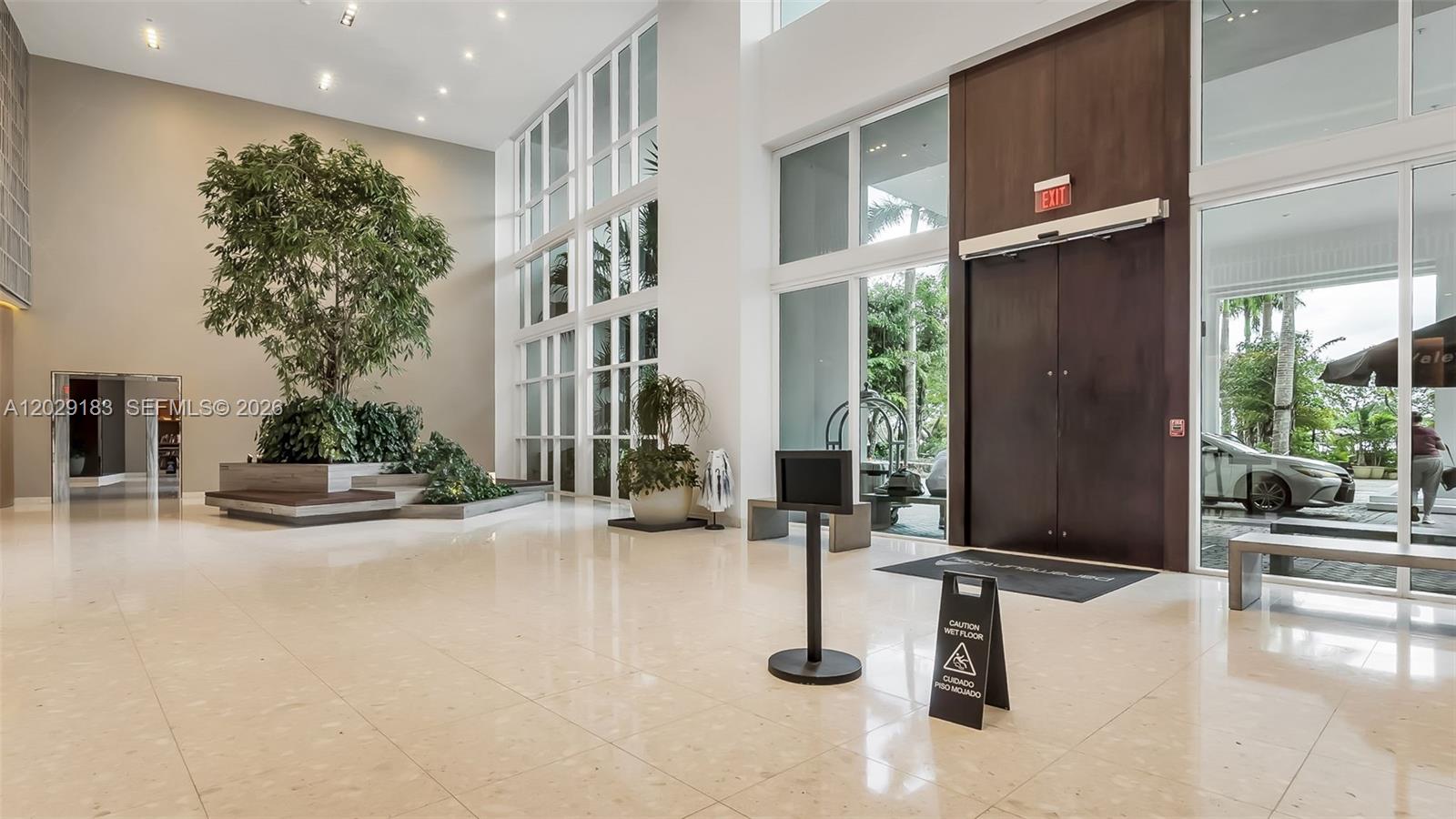 PARAMOUNT BAY CONDO - Residential Lease