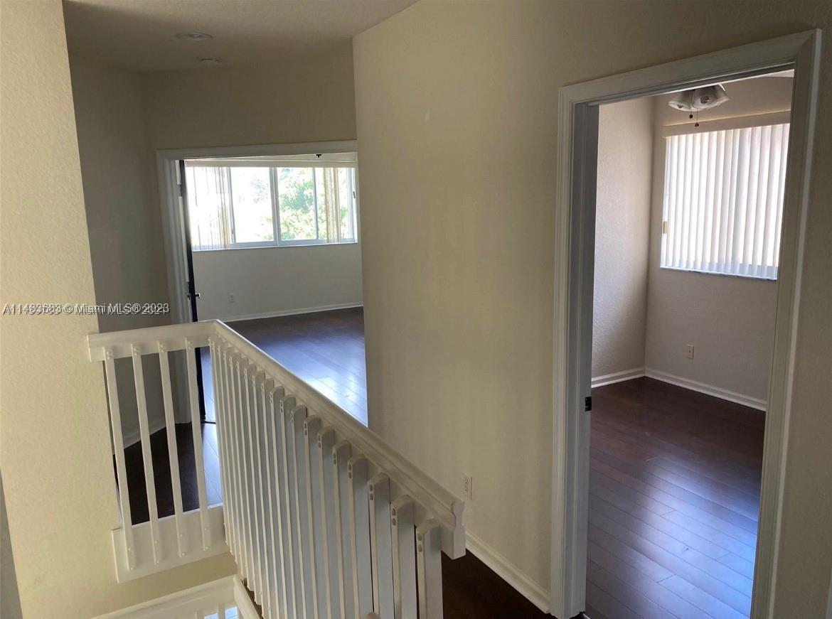 POD 10 AT MONARCH LAKES - Residential Lease