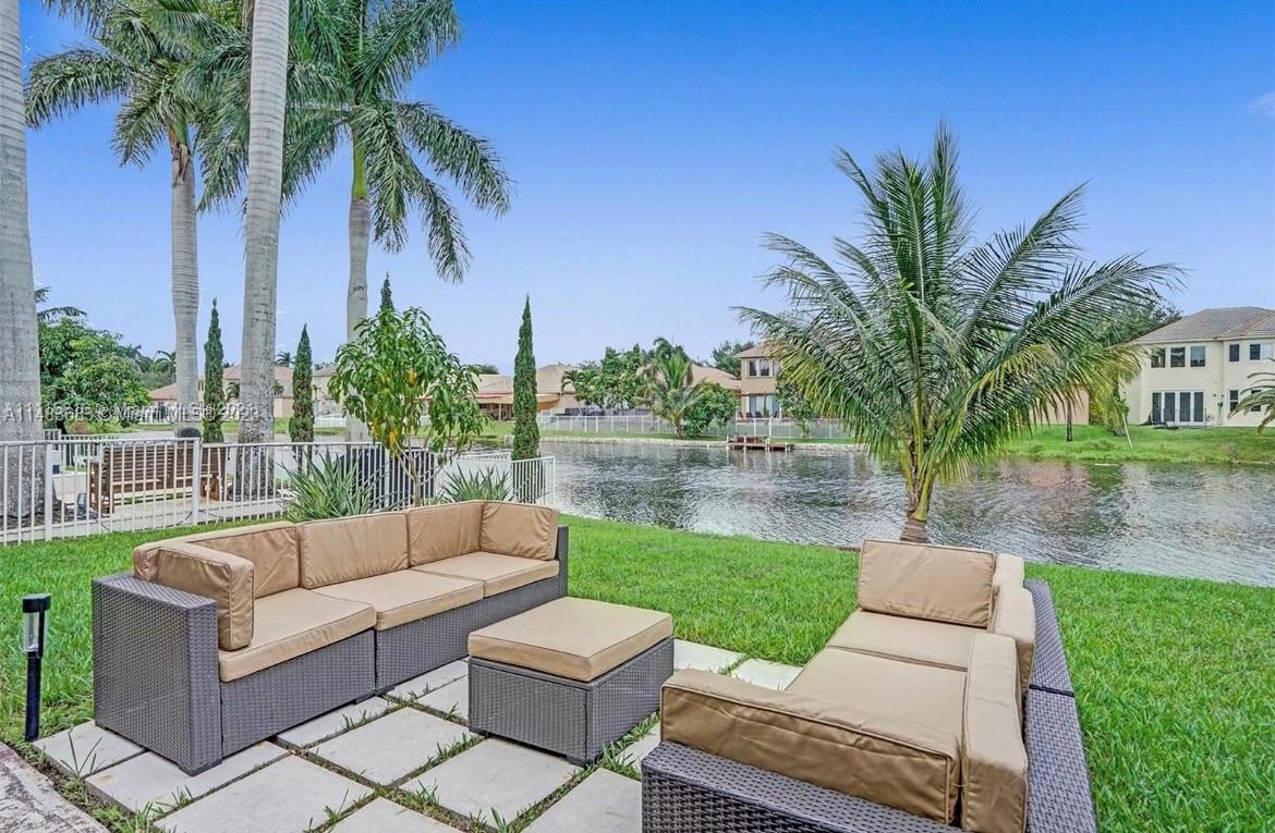 POD 10 AT MONARCH LAKES - Residential Lease