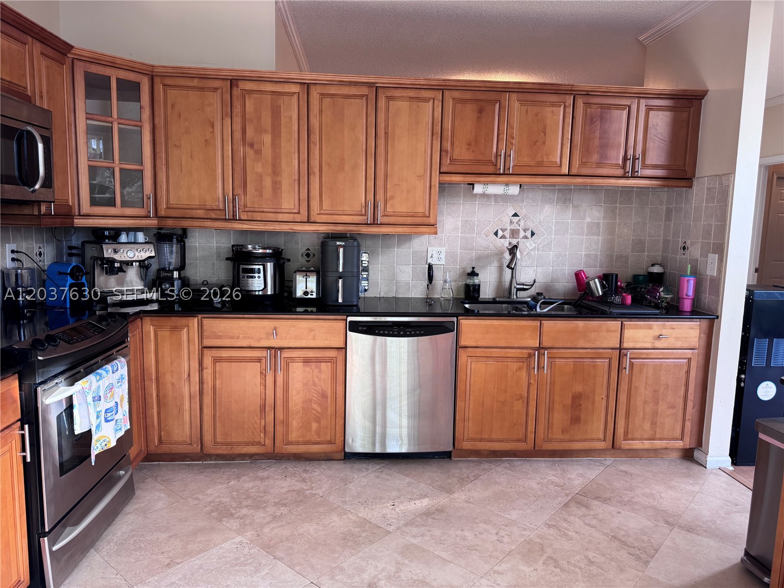 REGENCY - Residential Lease