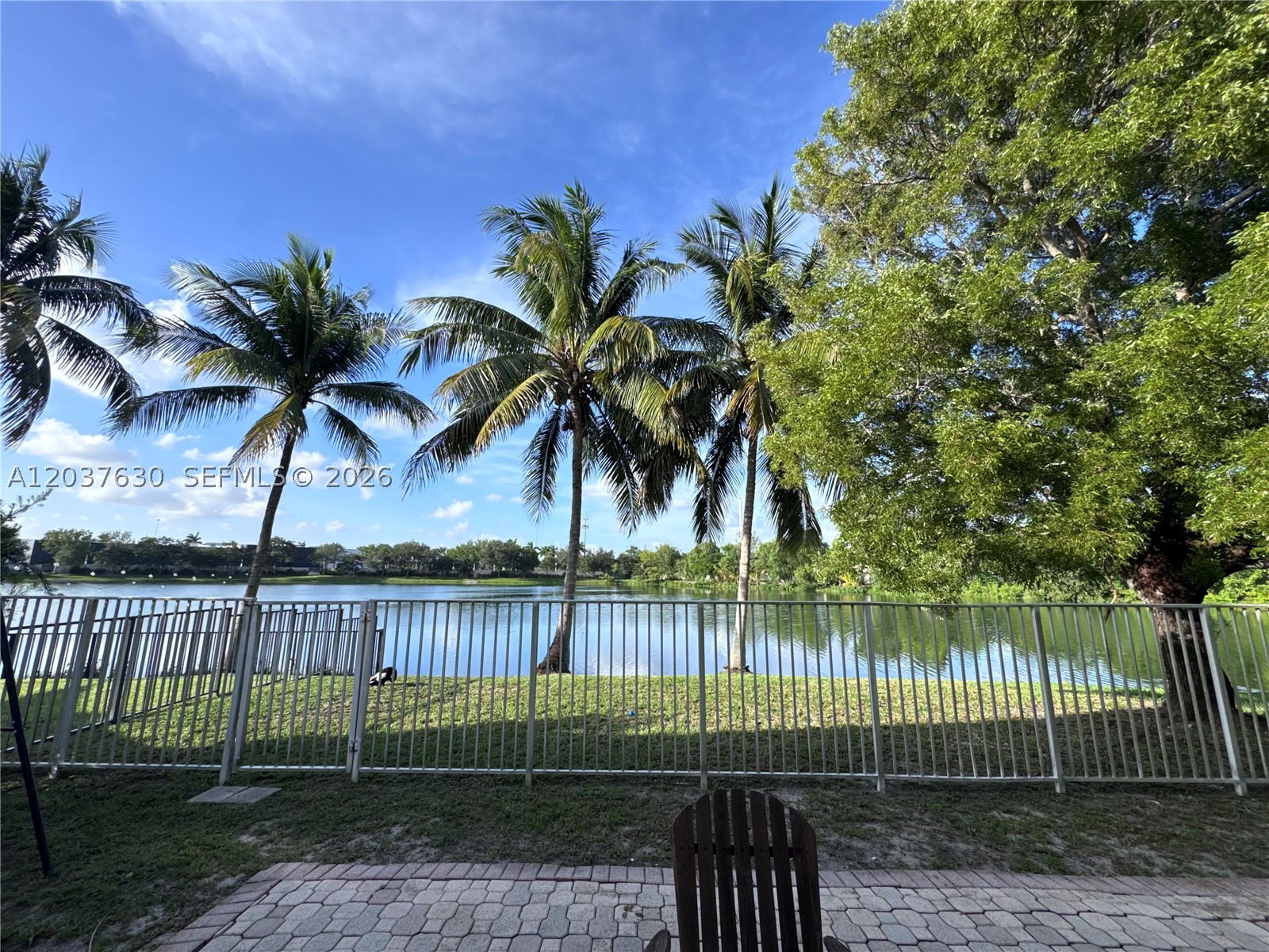 REGENCY - Residential Lease