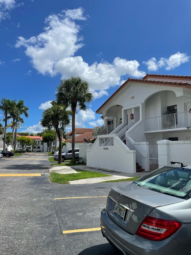Point Lake Condo I - Residential Lease