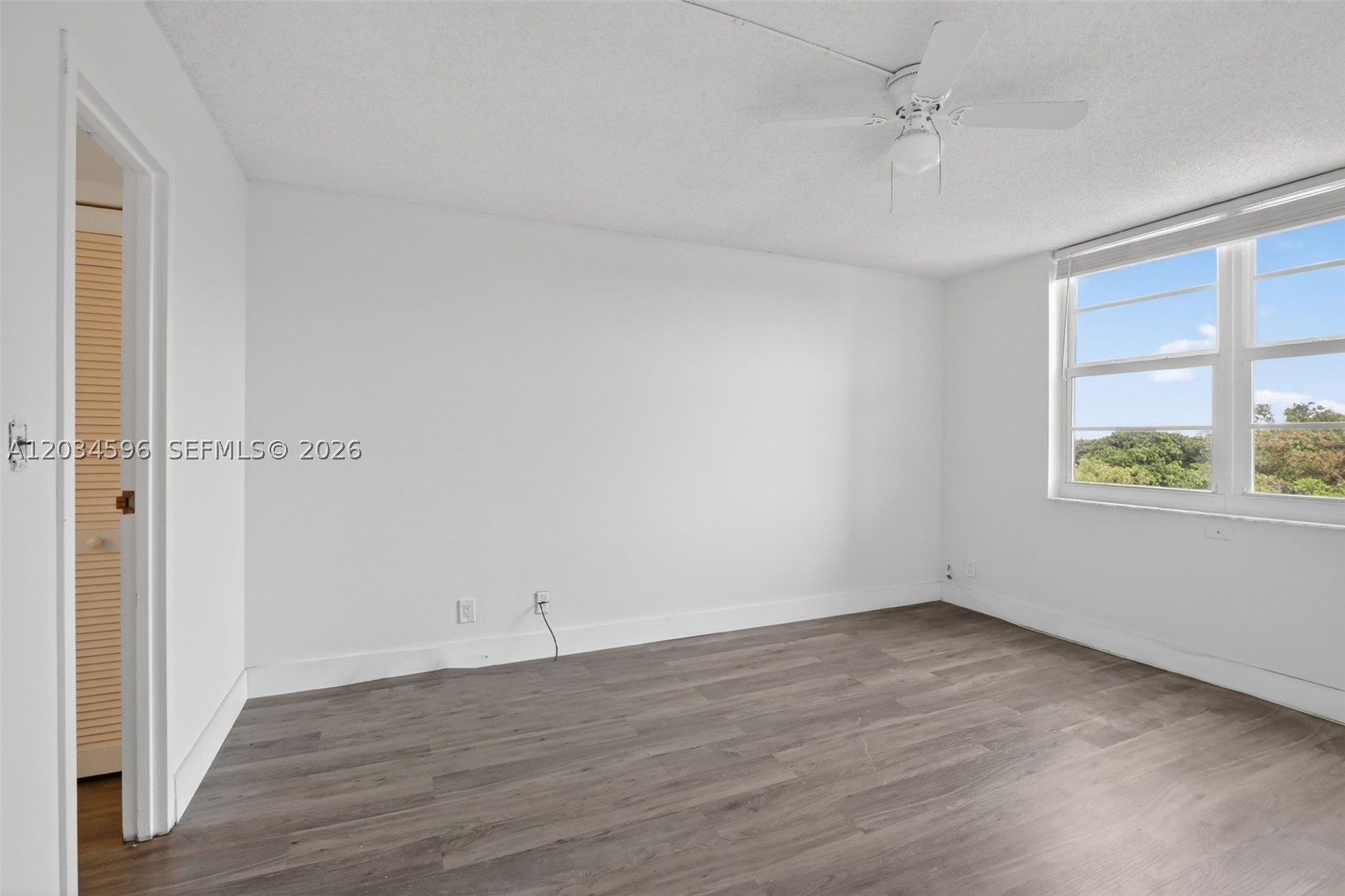 CORONADO AT JACARANDA PHA - Residential