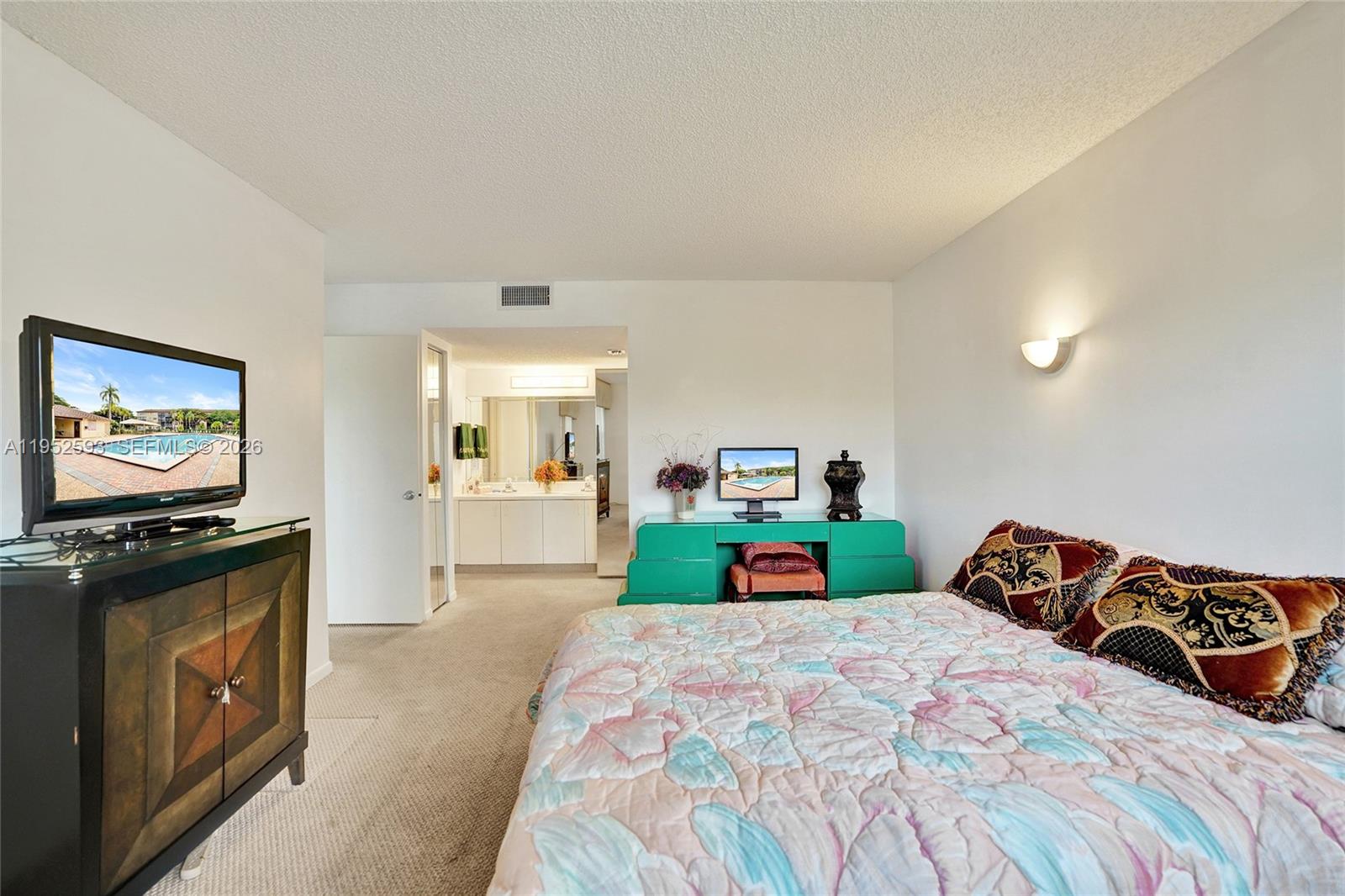 IVANHOE EAST AT CENTURY V - Residential