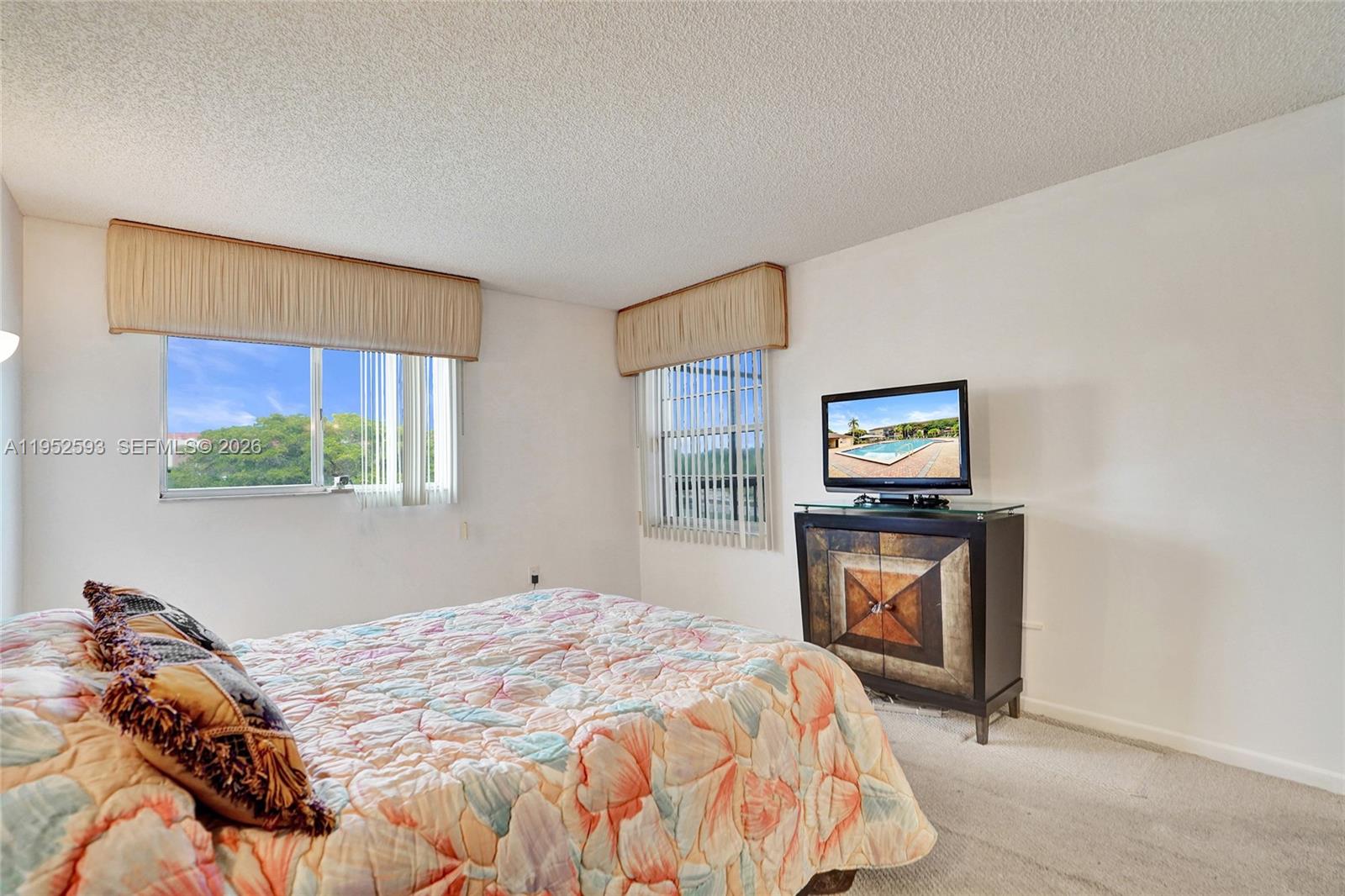 IVANHOE EAST AT CENTURY V - Residential