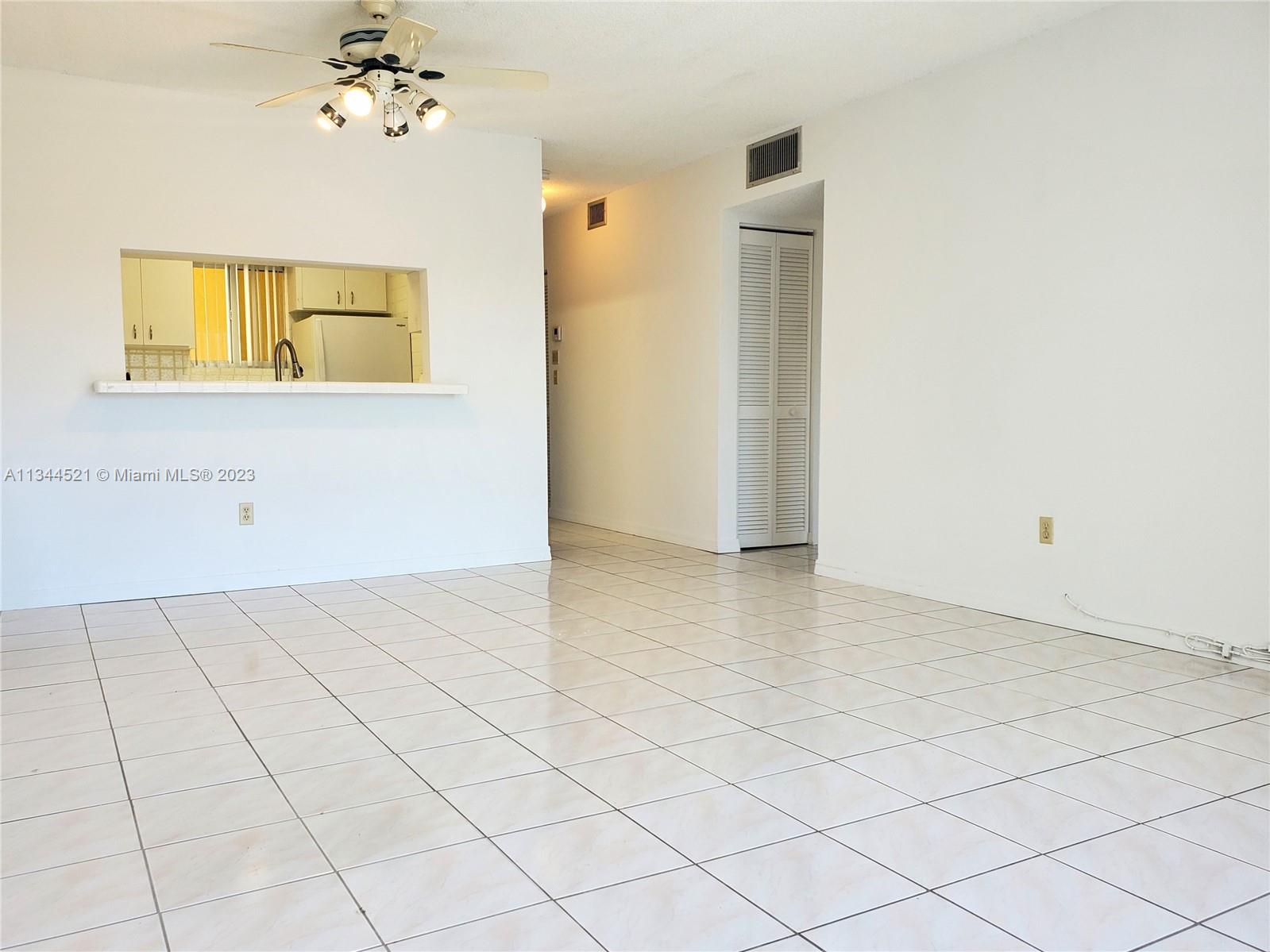 VILLAGE OF KINGS CREEK CO - Residential Lease