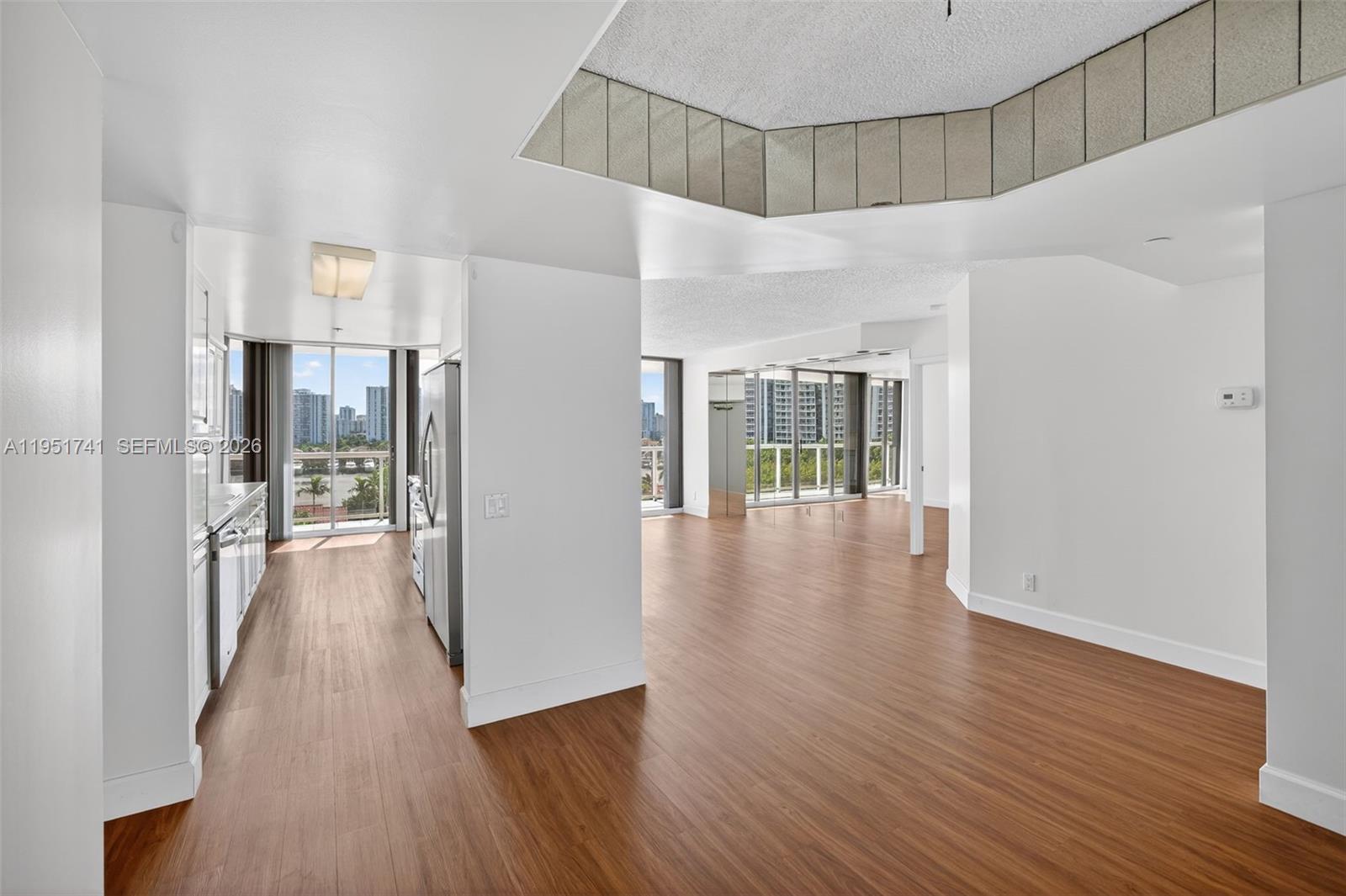 HARBORSIDE AT THE WATERWA - Residential