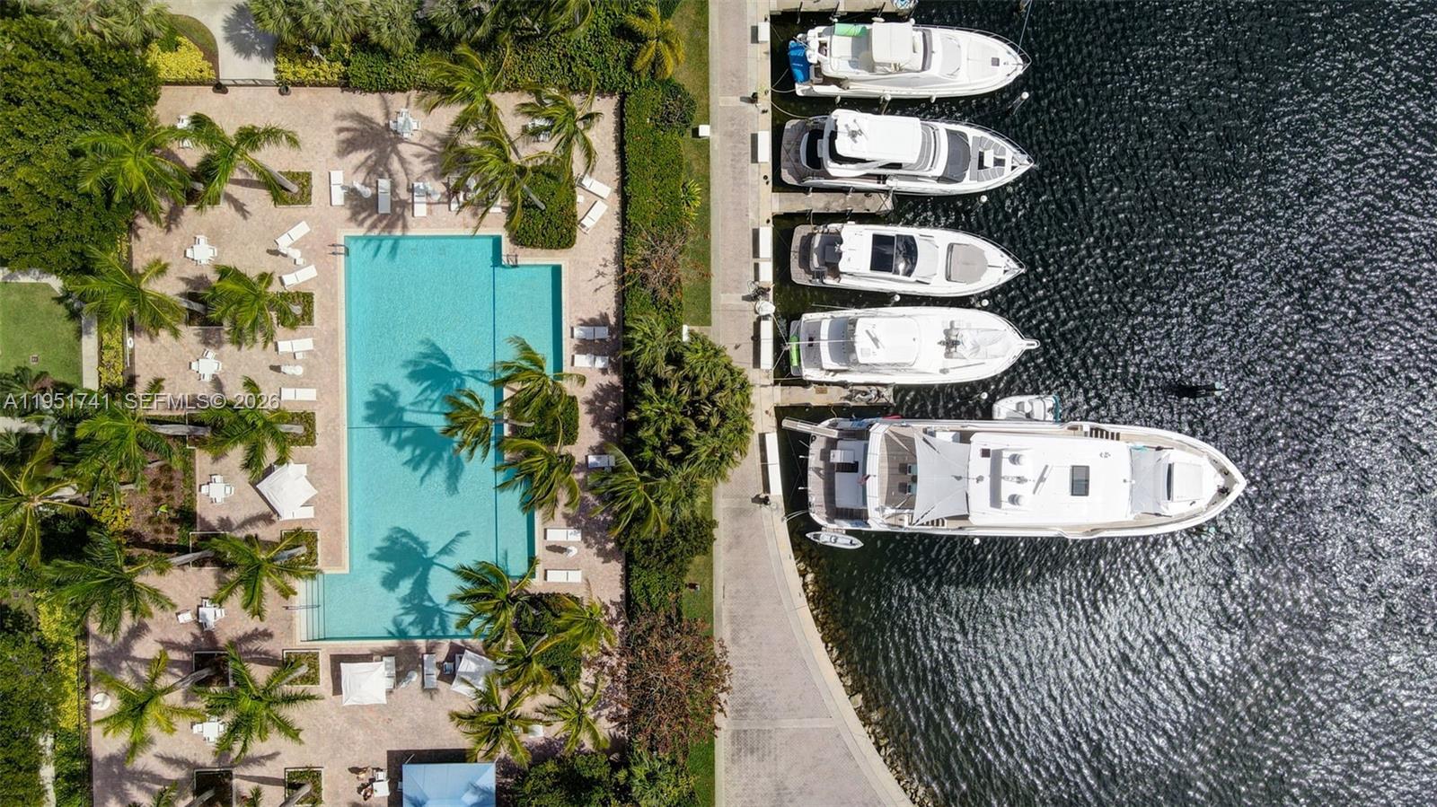 HARBORSIDE AT THE WATERWA - Residential