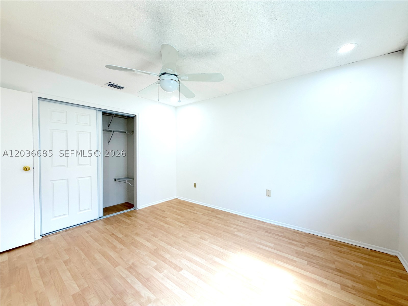 SUNRISE GOLF VILLAGE SEC - Residential Lease