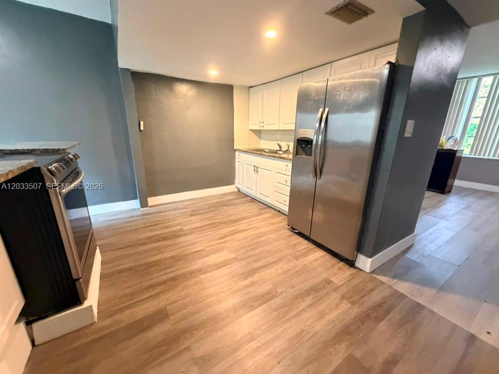 THE ARBOUR TOWNHOUSE NO 2 - Residential
