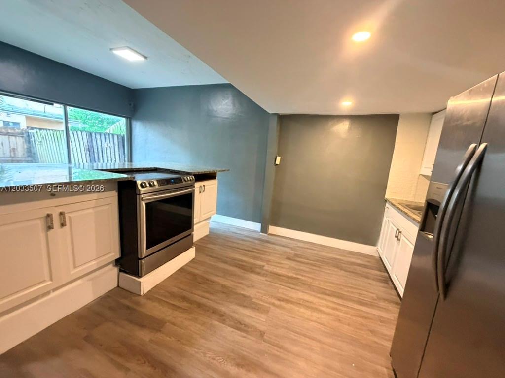 THE ARBOUR TOWNHOUSE NO 2 - Residential