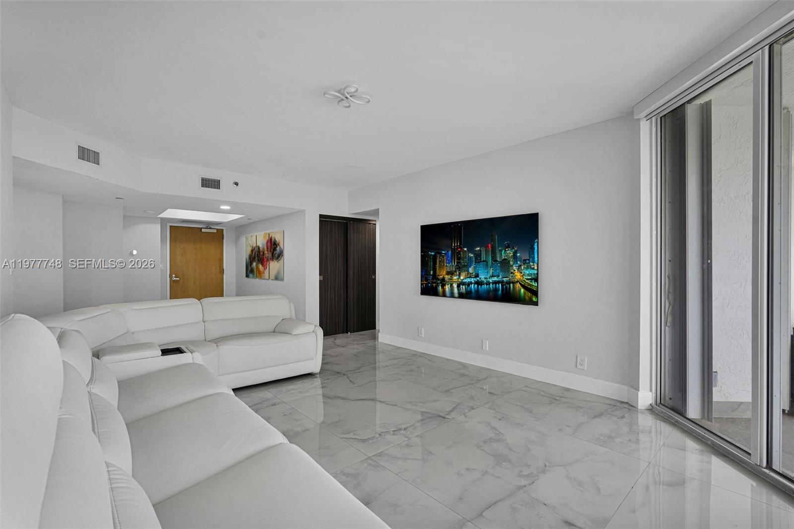 OCEANIA III CONDO - Residential