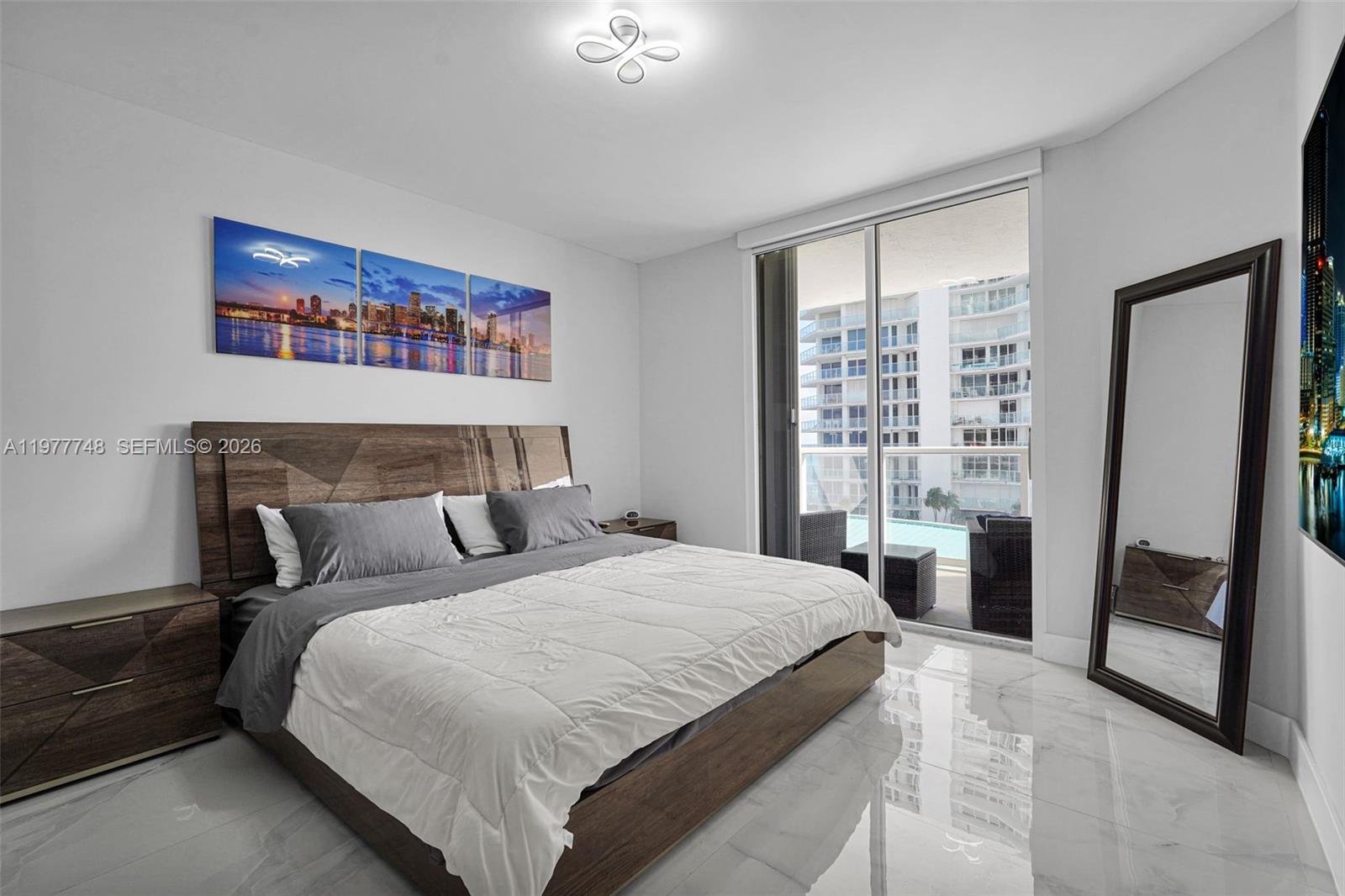 OCEANIA III CONDO - Residential