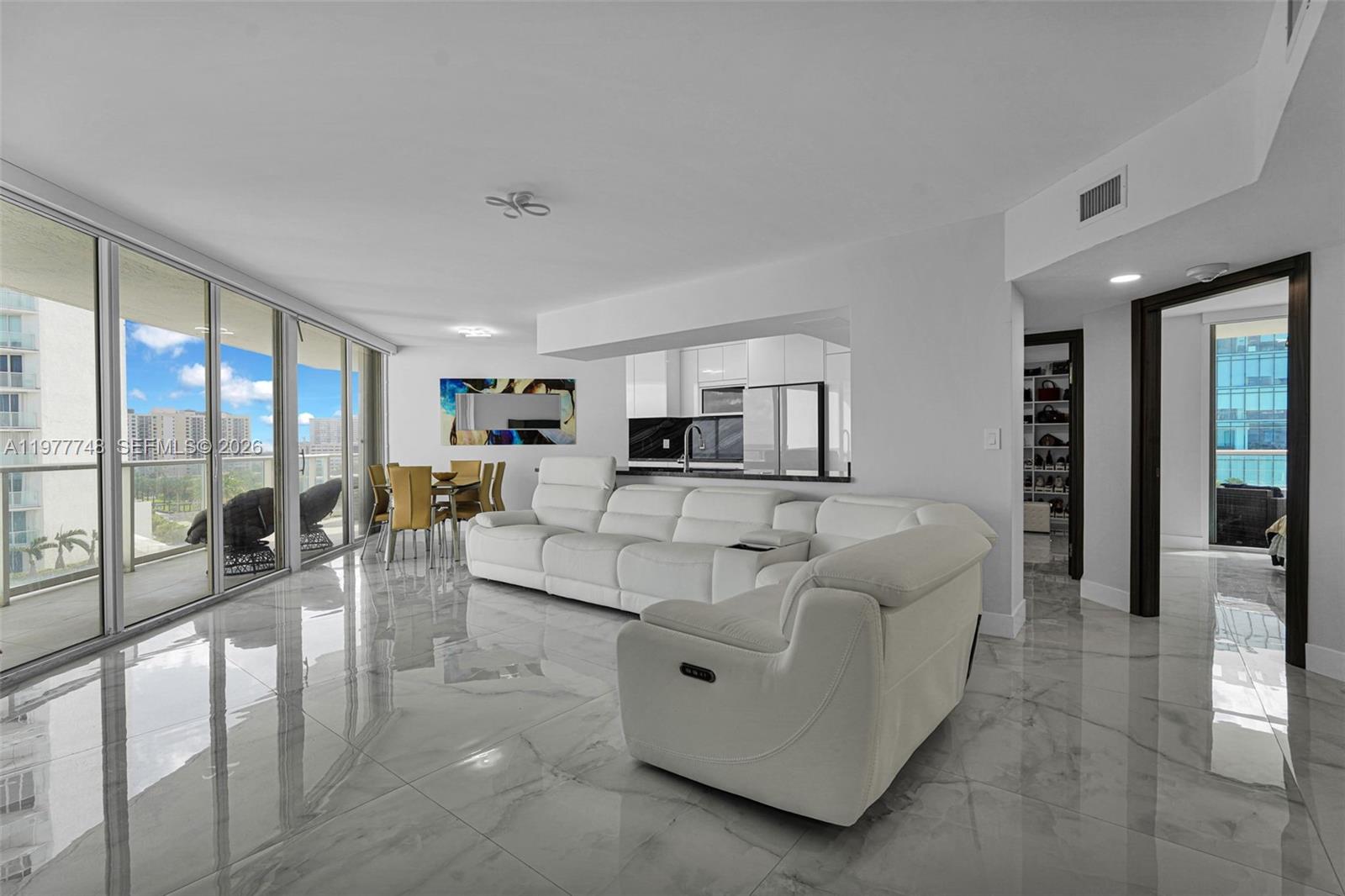 OCEANIA III CONDO - Residential