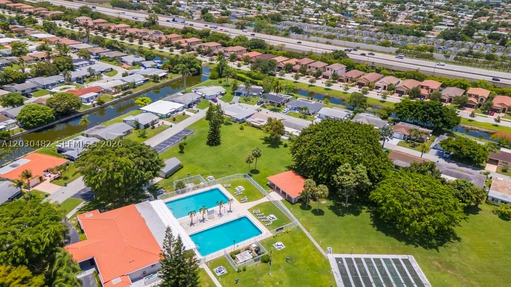 MAINLANDS OF TAMARAC LAKE - Residential