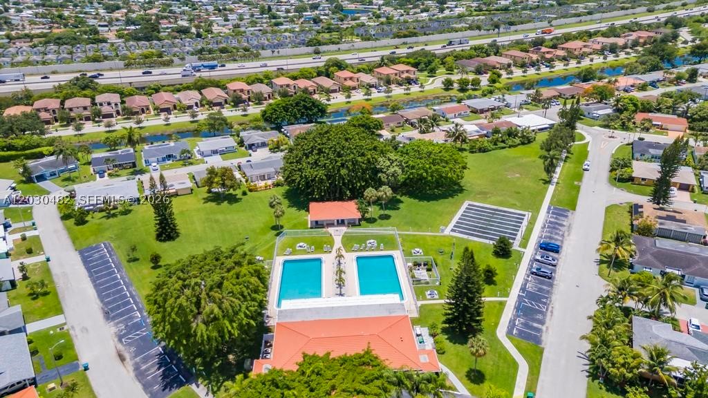 MAINLANDS OF TAMARAC LAKE - Residential