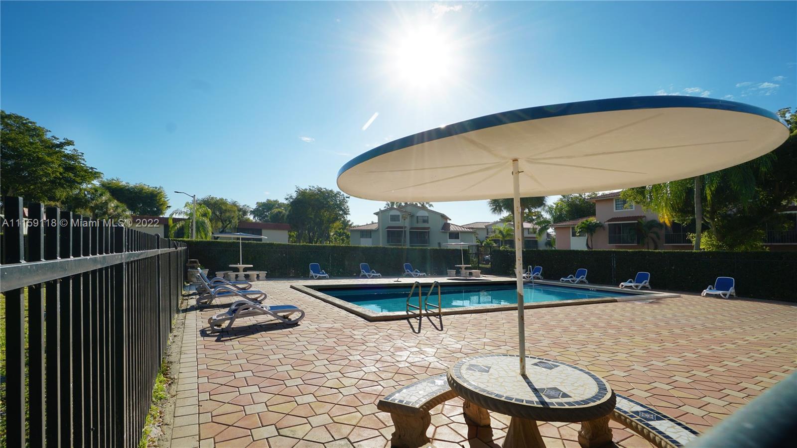 BANYAN TREE SEVEN CONDO - Residential