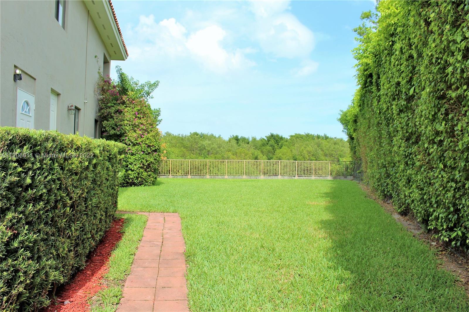 CUTLER CAY - Residential Lease