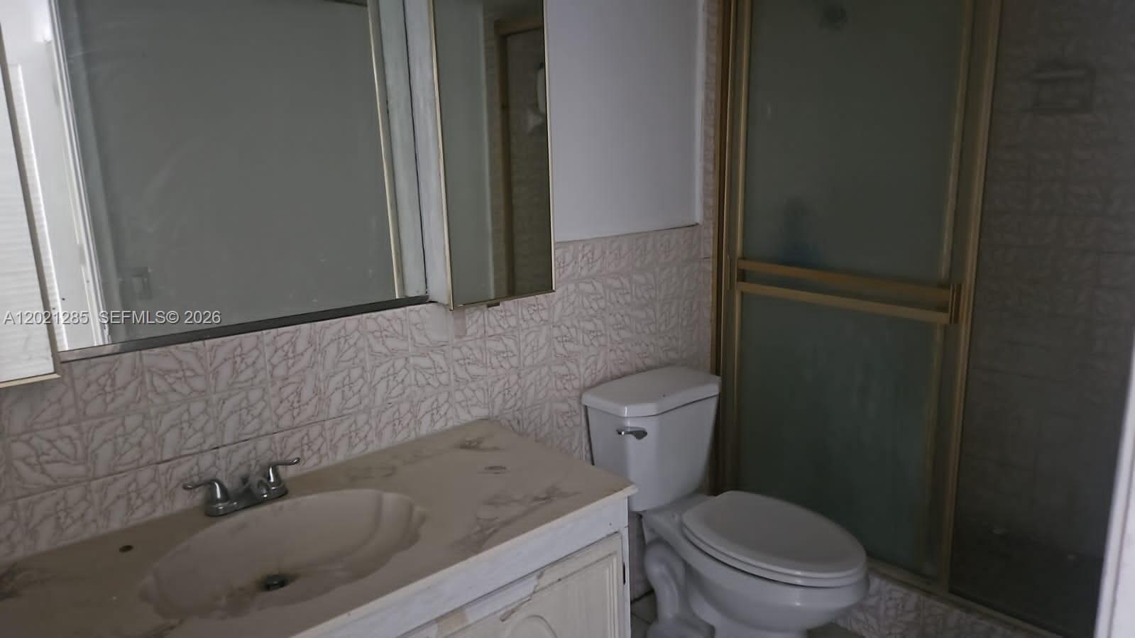 WINDERMERE CONDO NUMBER O - Residential Lease