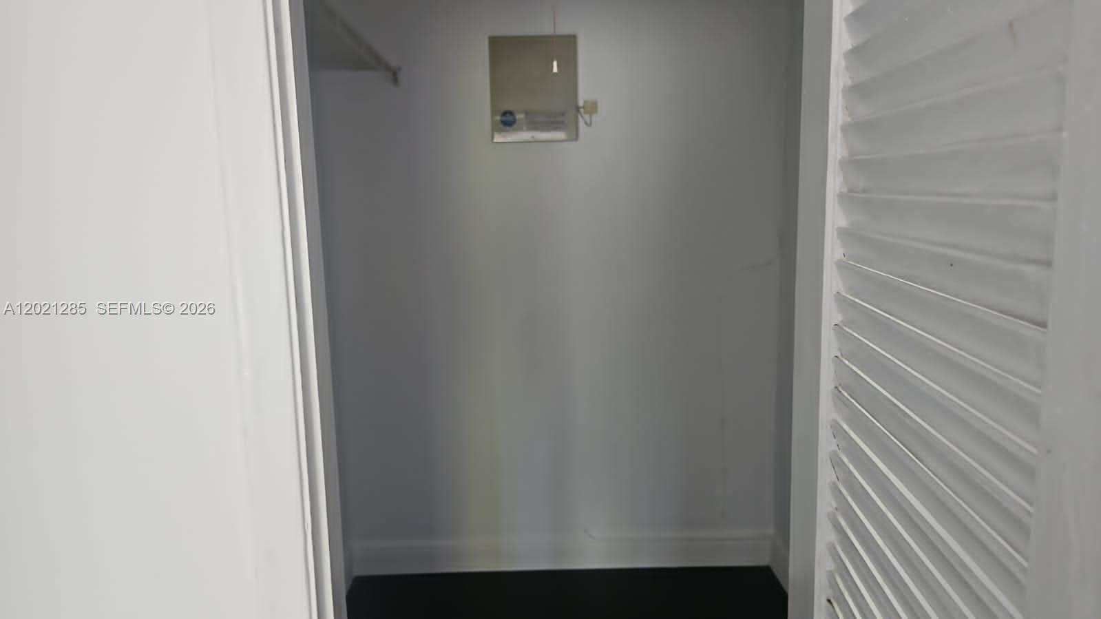 WINDERMERE CONDO NUMBER O - Residential Lease
